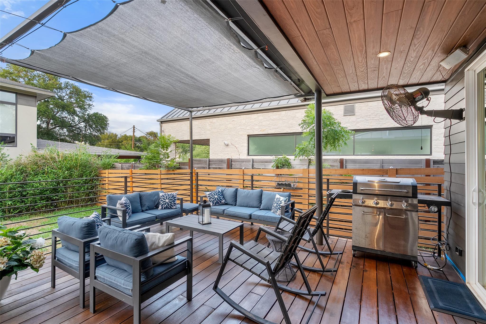 1516 Treadwell St # B, Austin, TX 78704