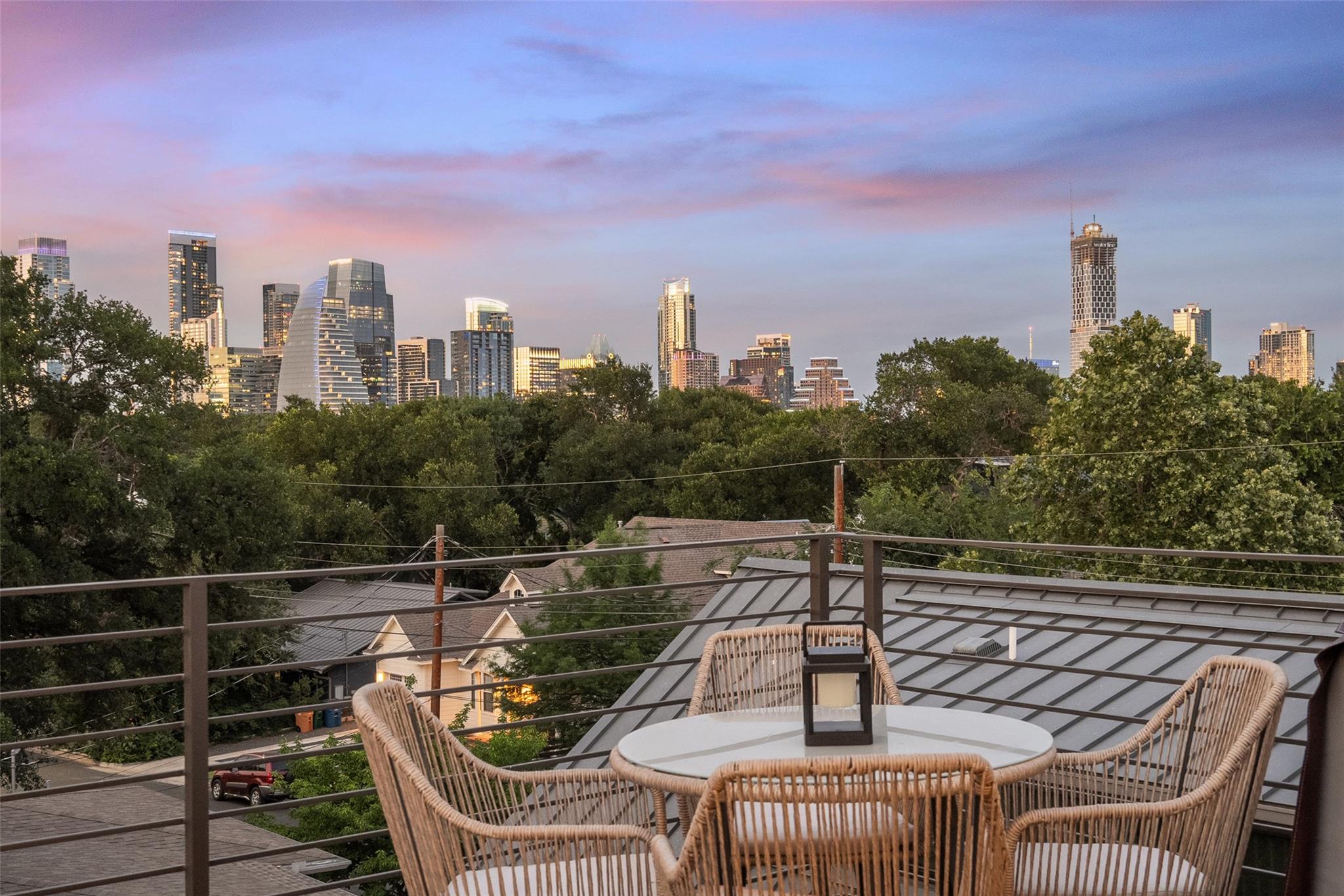 1516 Treadwell St # B, Austin, TX 78704