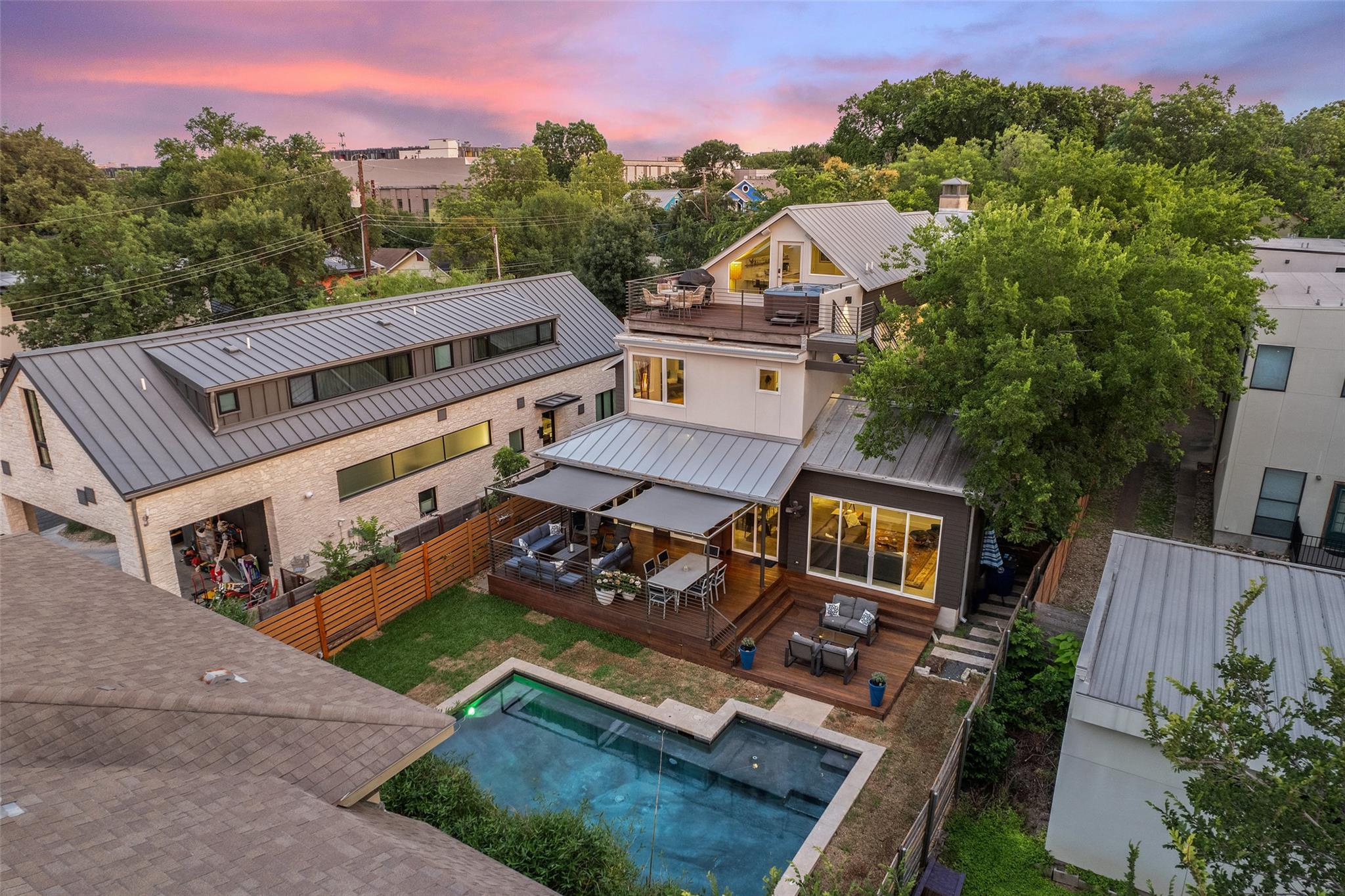 1516 Treadwell St # B, Austin, TX 78704