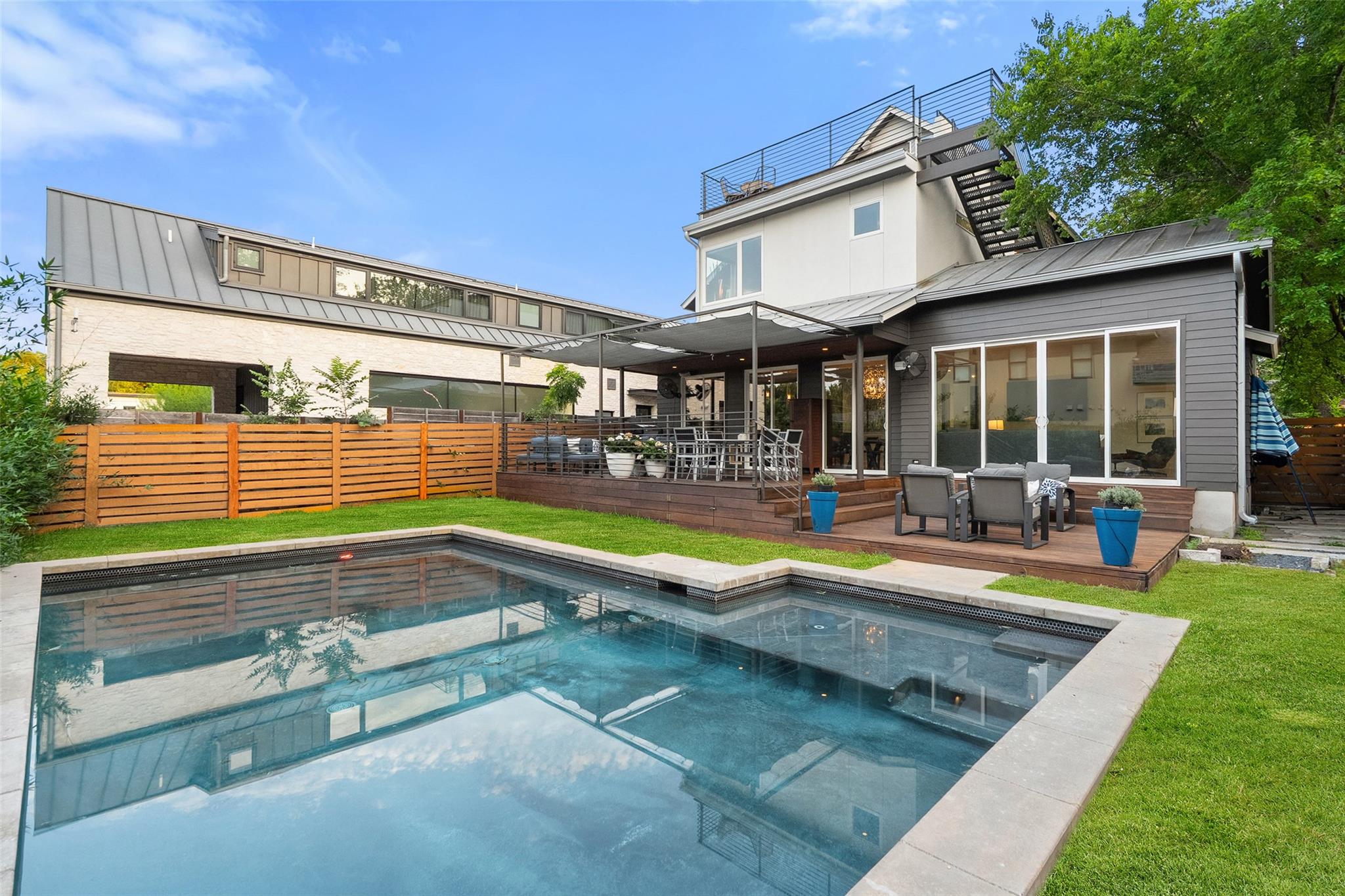 1516 Treadwell St # B, Austin, TX 78704