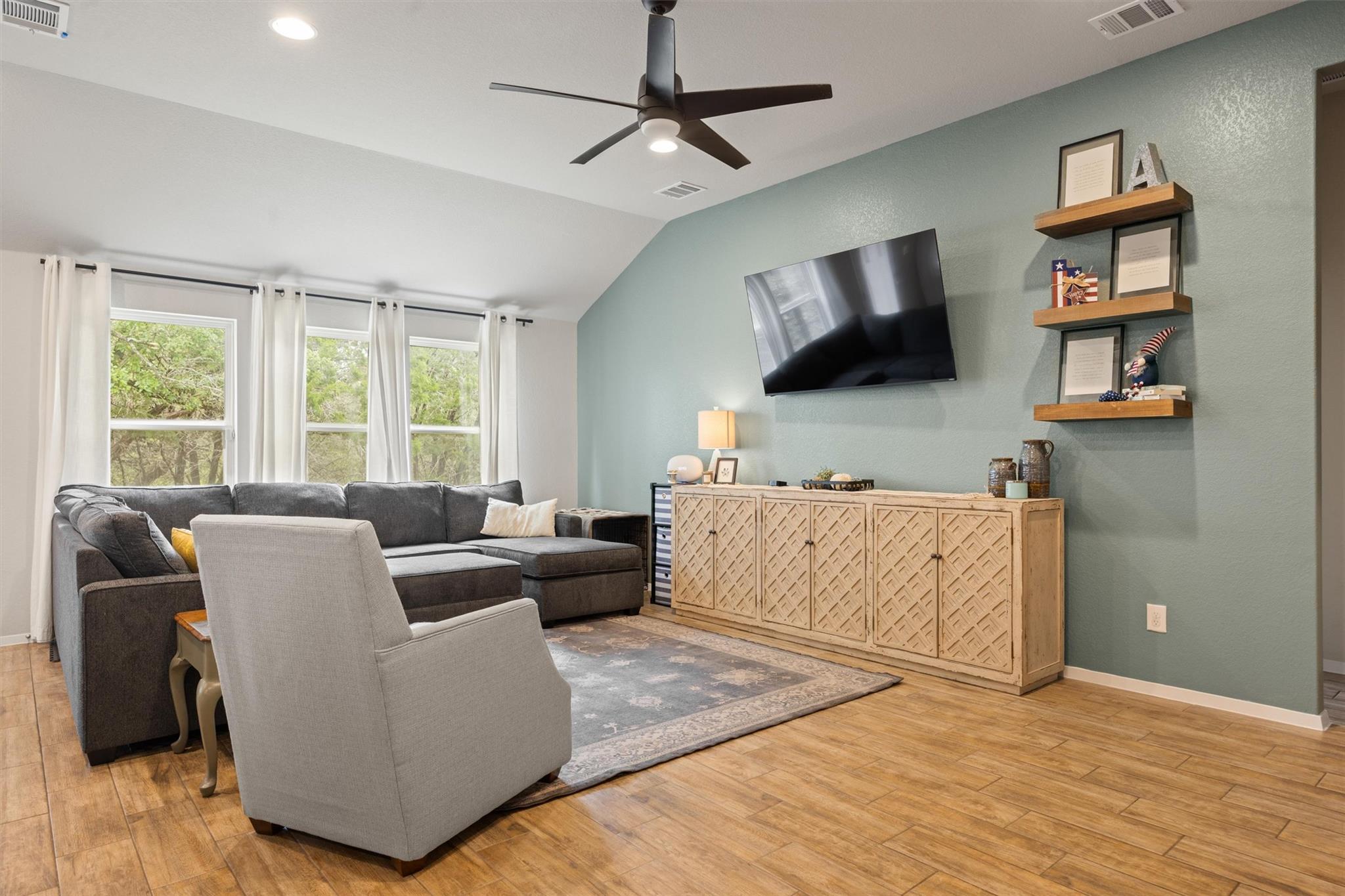 1703 Omaha Dr, Lago Vista, TX 78645