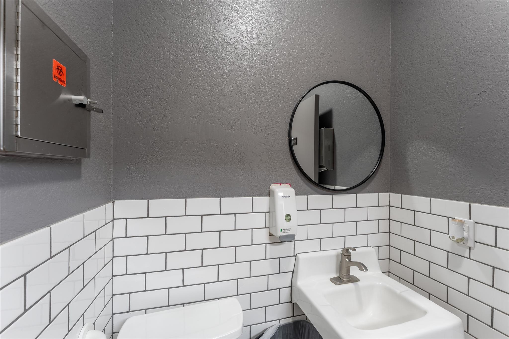 2003 Medical Pkwy, San Marcos, TX 78666