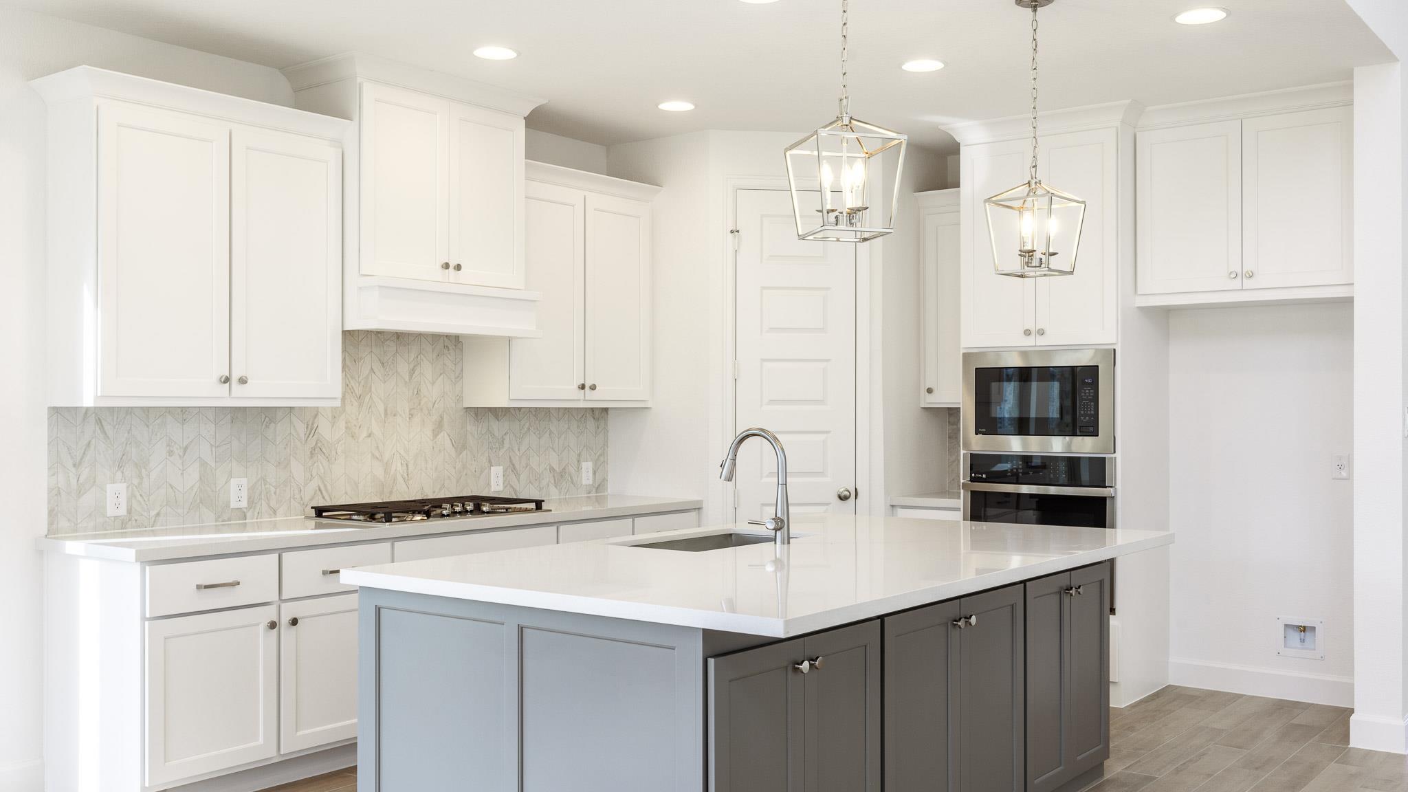 136 La Venta Loop, Liberty Hill, TX 78642