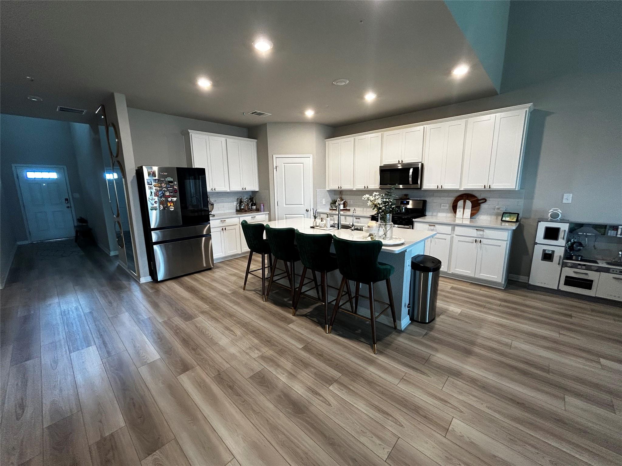 300 Wind Trl, Hutto, TX 78634