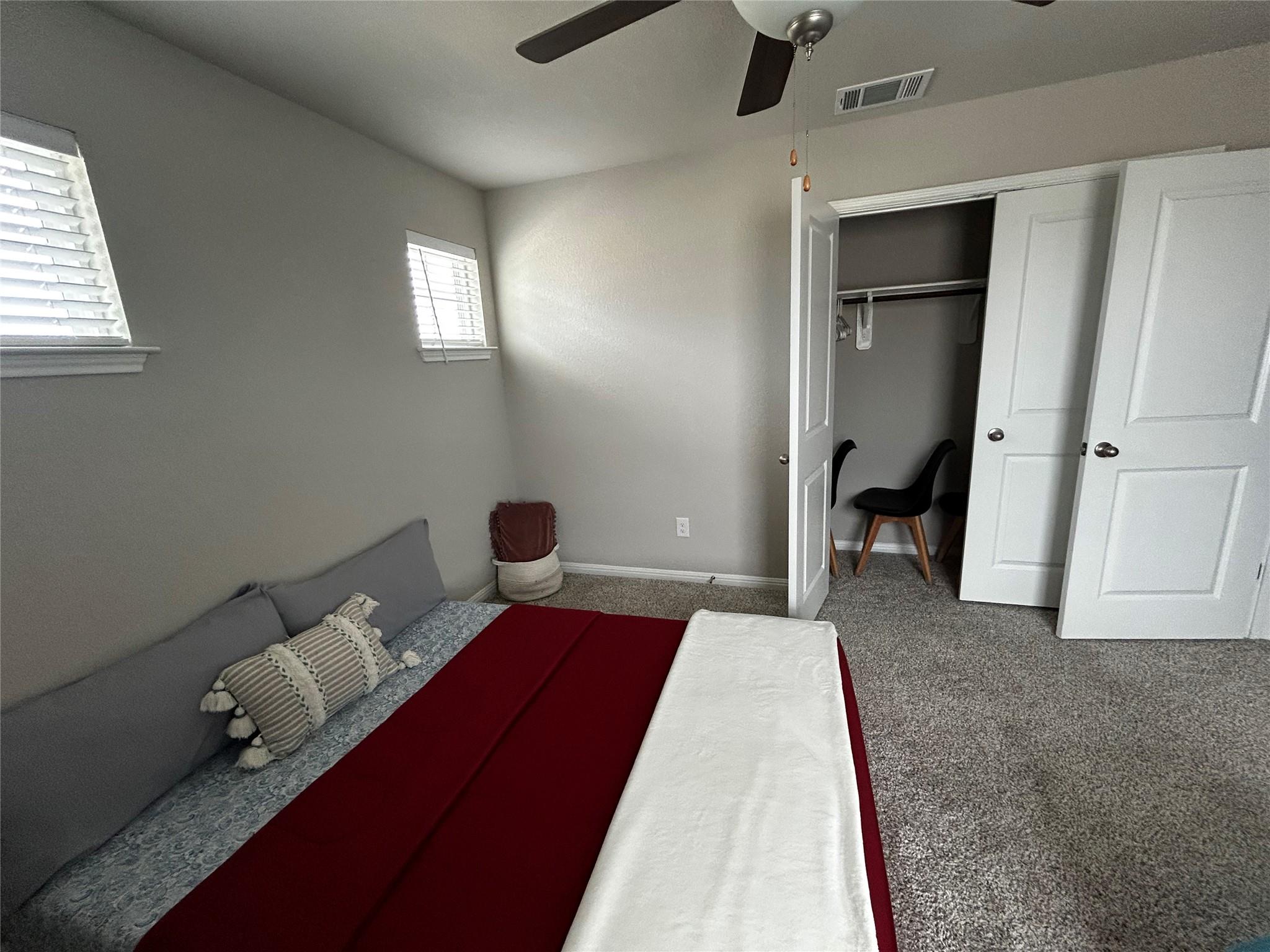 300 Wind Trl, Hutto, TX 78634