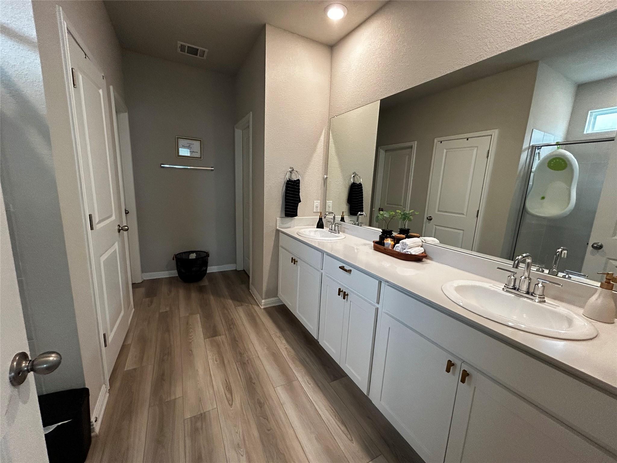300 Wind Trl, Hutto, TX 78634