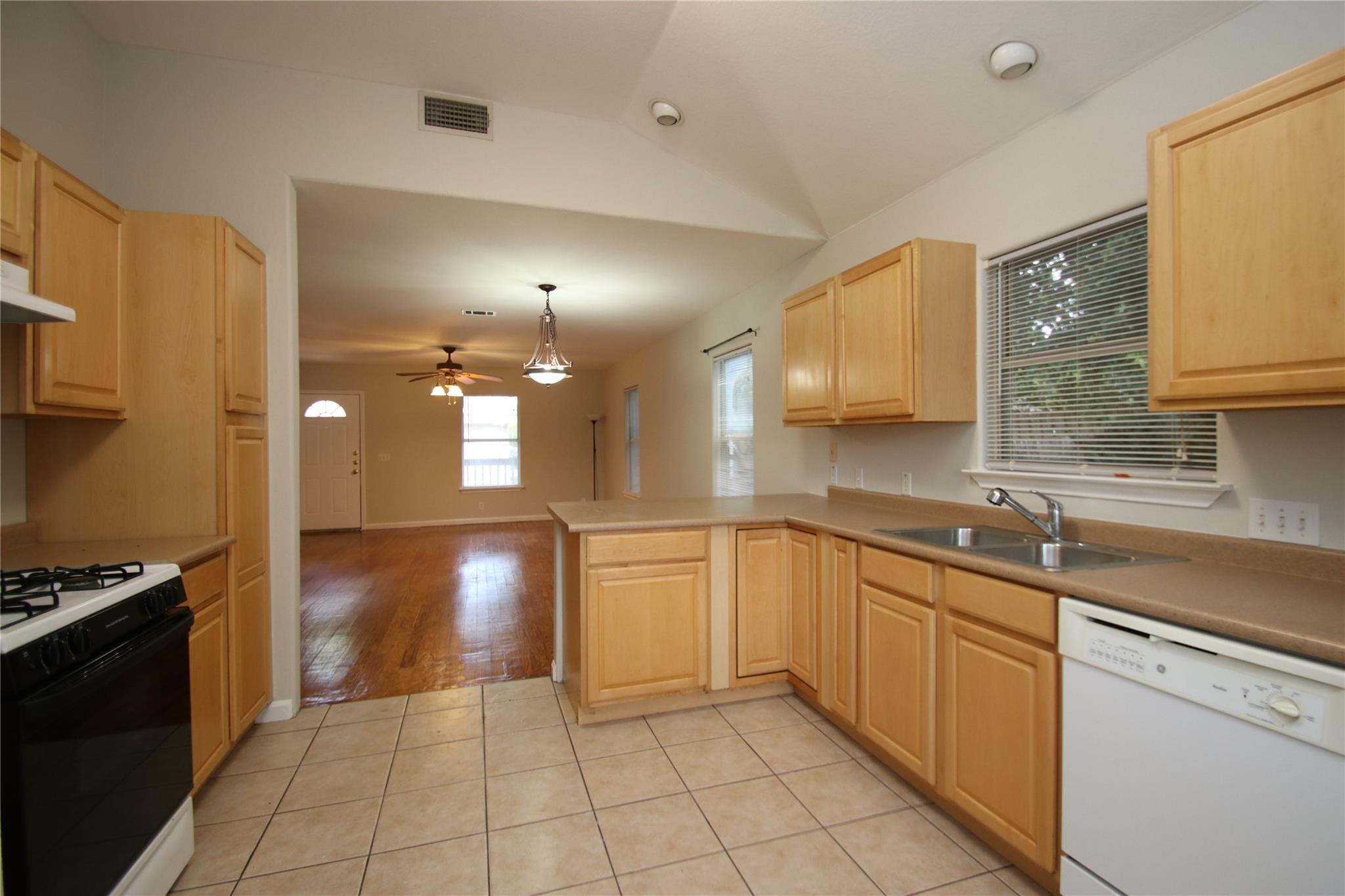 101 Franklin Blvd # B, Austin, TX 78751