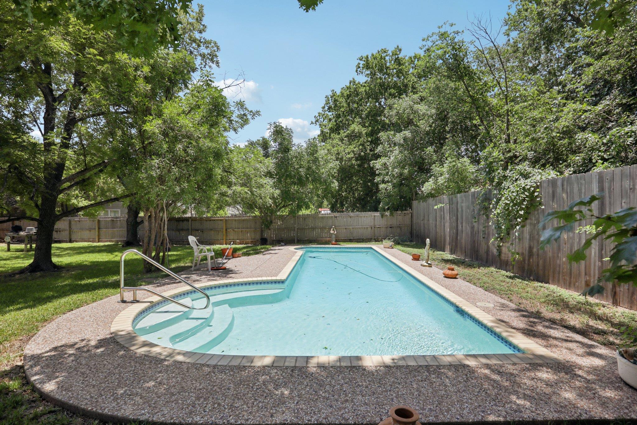 11402 Hidden Quail Dr, Austin, TX 78758