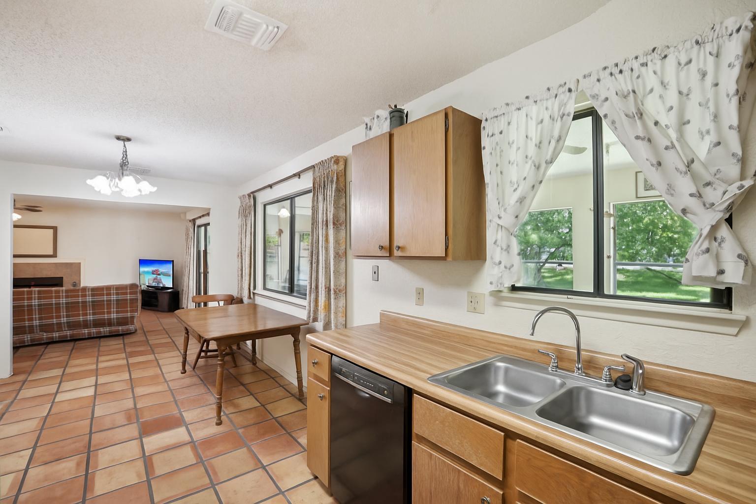 11402 Hidden Quail Dr, Austin, TX 78758