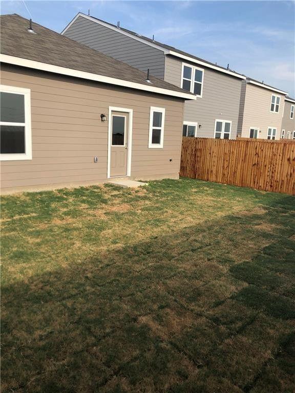 126 Woodpecker Run, Jarrell, TX 76537