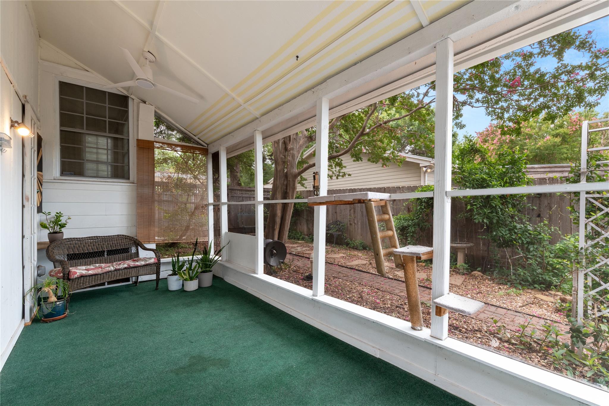 2206 Newfield Ln, Austin, TX 78703