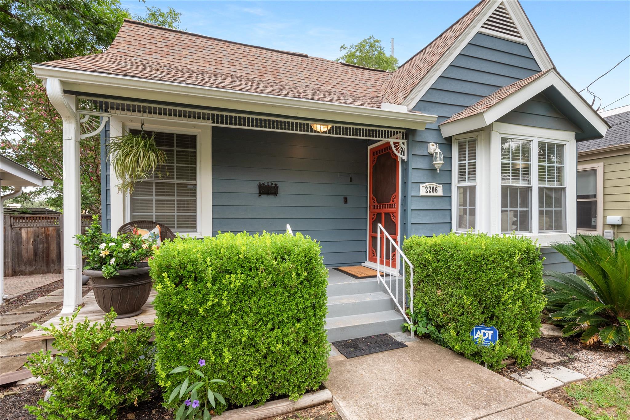 2206 Newfield Ln, Austin, TX 78703