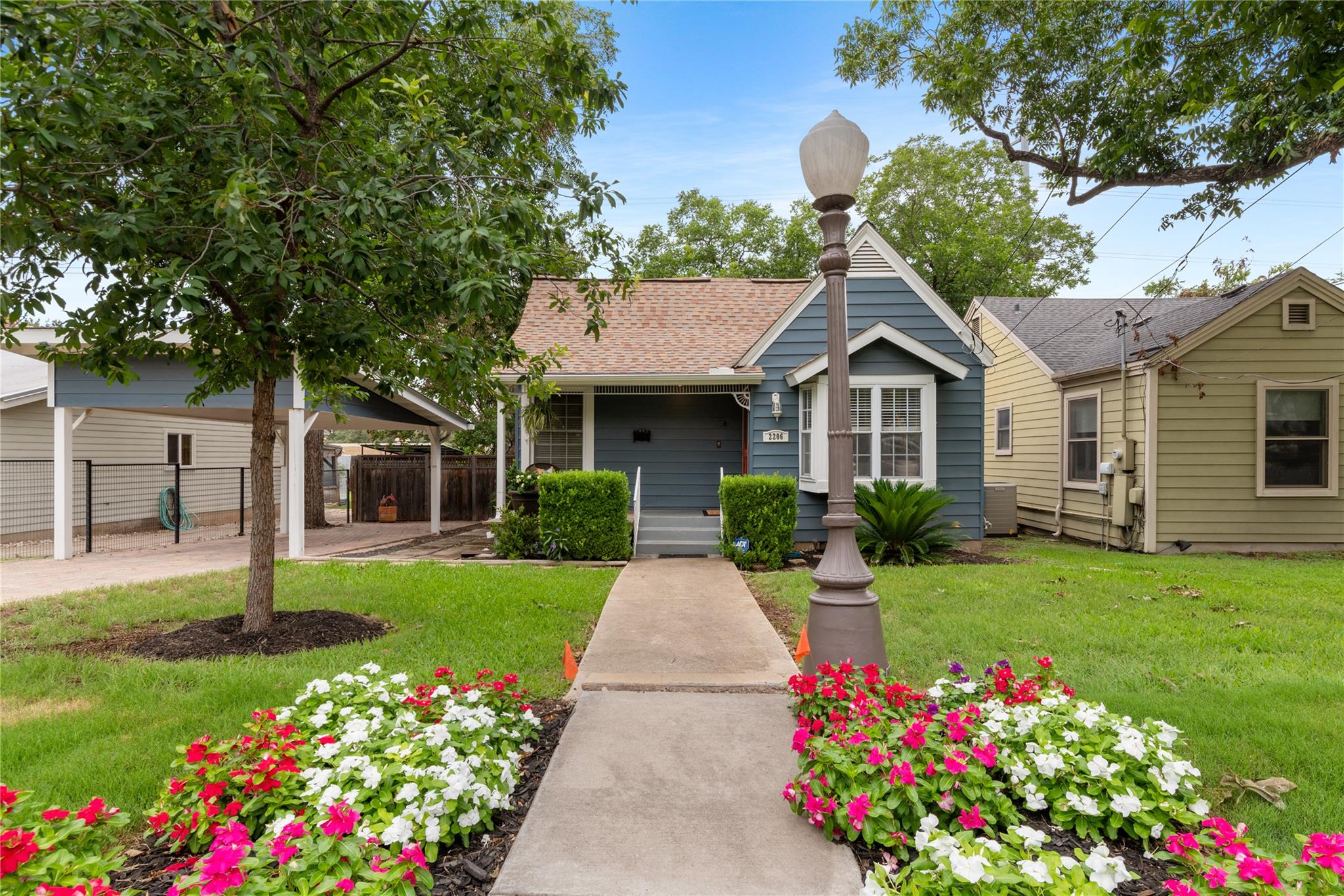 2206 Newfield Ln, Austin, TX 78703
