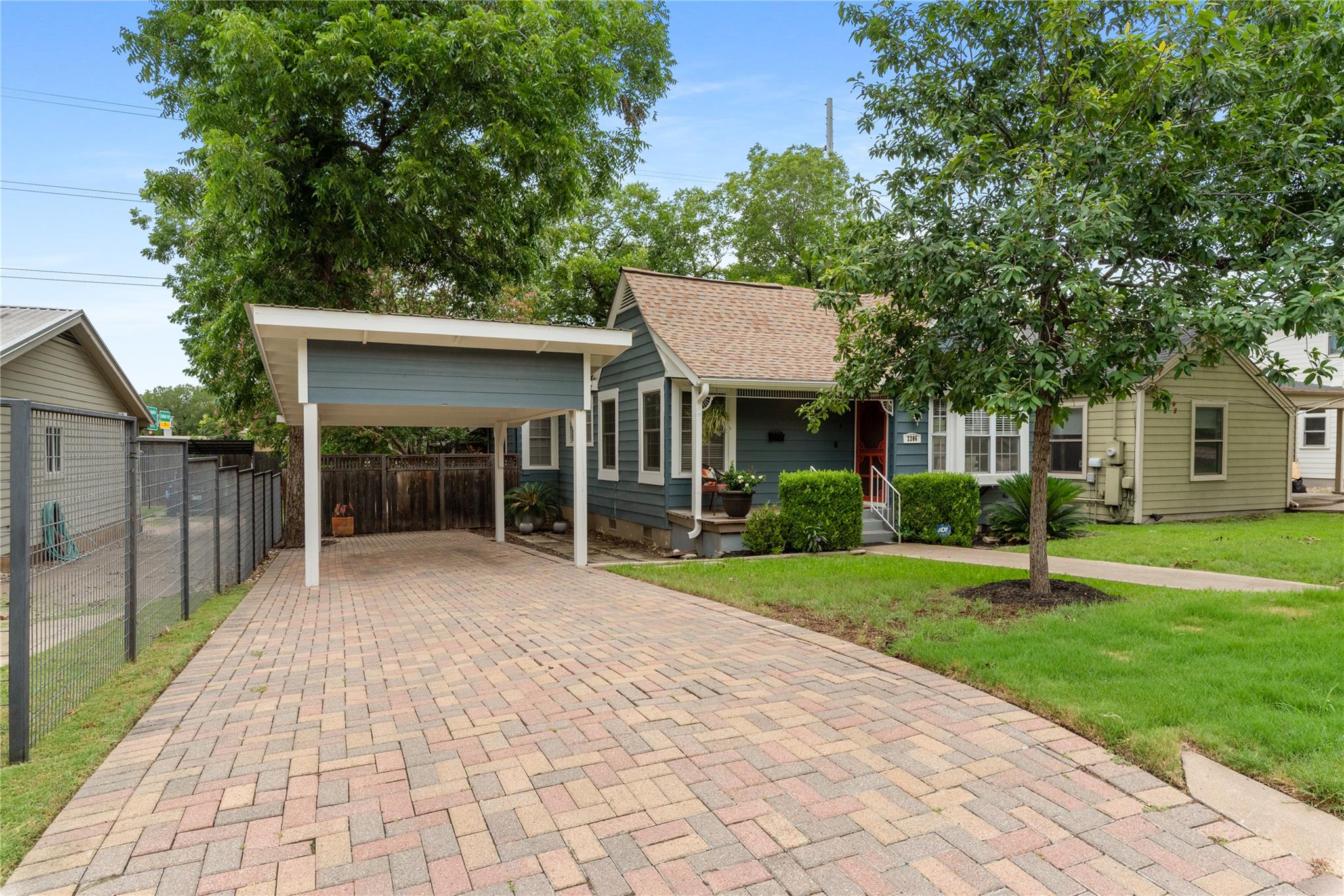 2206 Newfield Ln, Austin, TX 78703