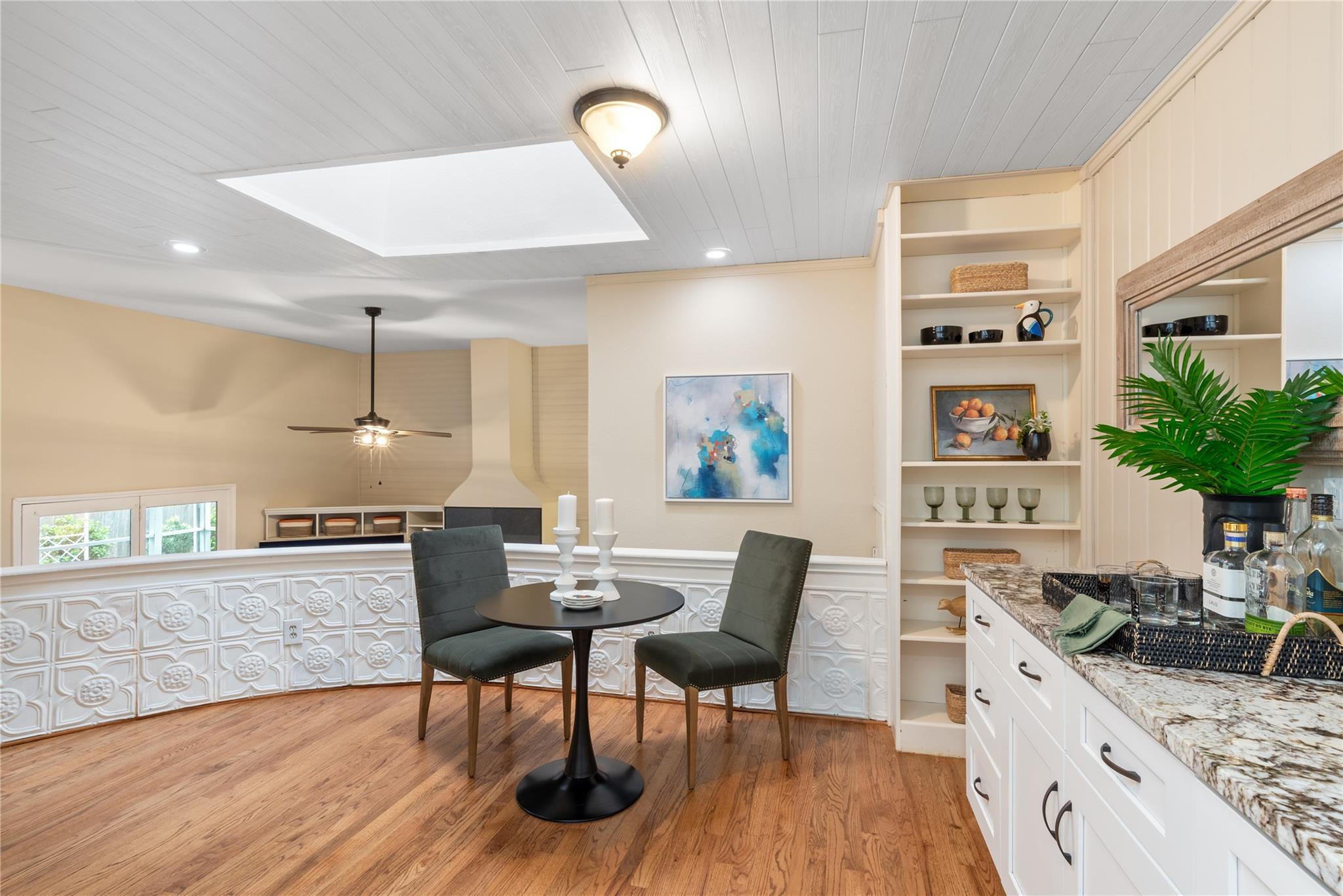 2206 Newfield Ln, Austin, TX 78703