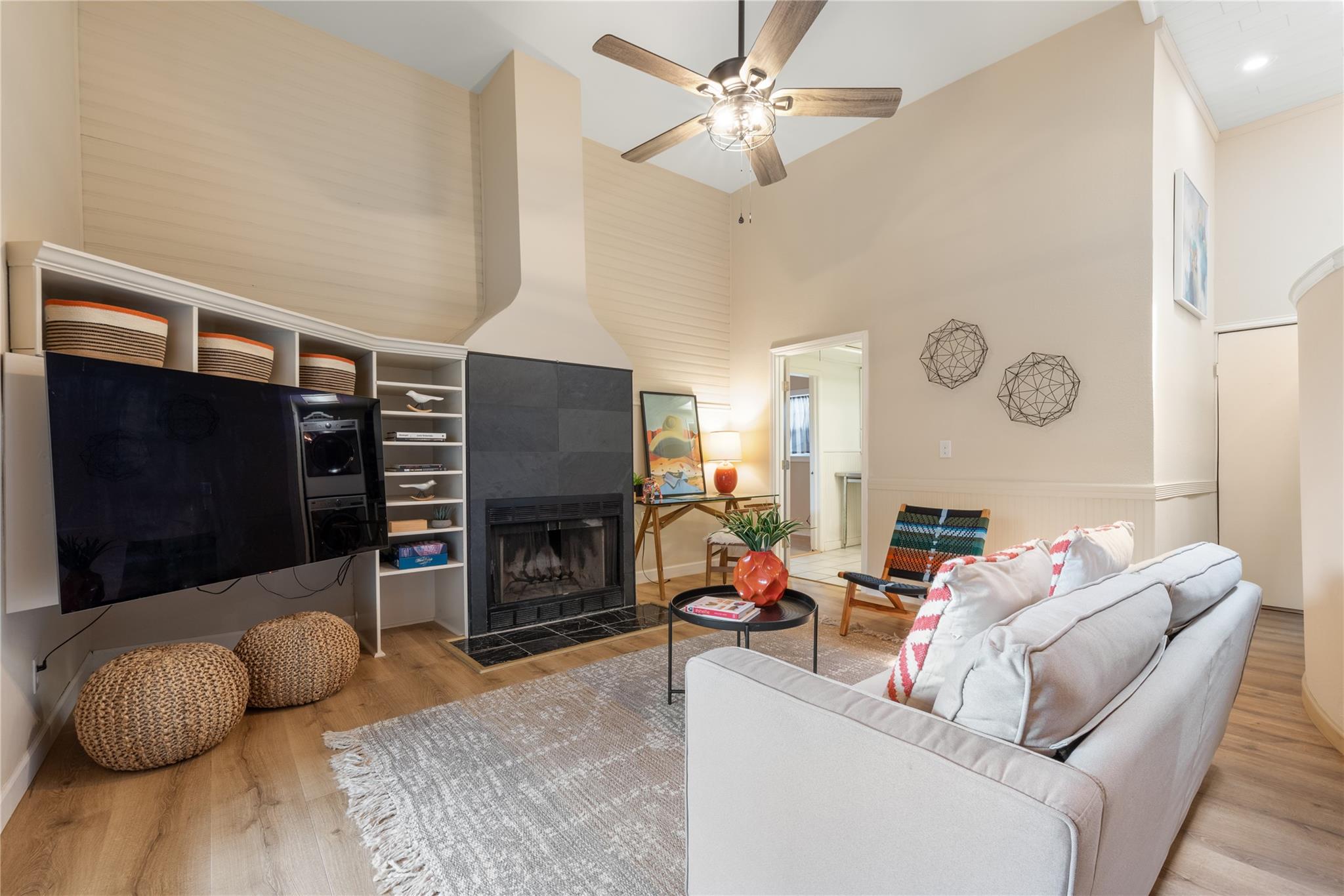 2206 Newfield Ln, Austin, TX 78703