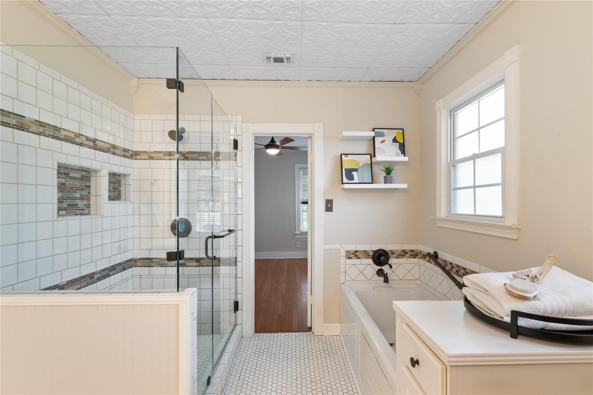 2206 Newfield Ln, Austin, TX 78703
