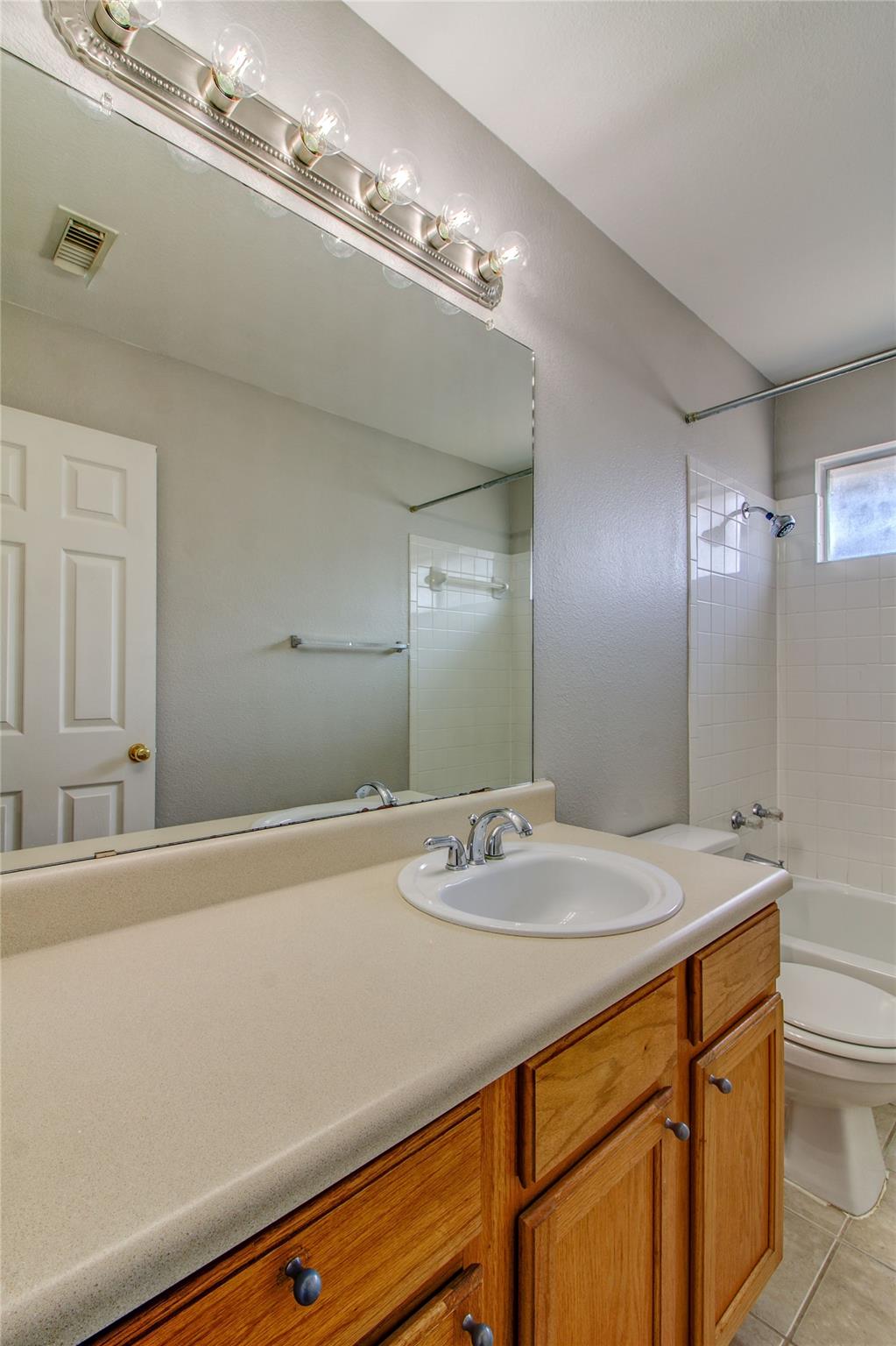 2851 Southampton Way # A, Round Rock, TX 78664