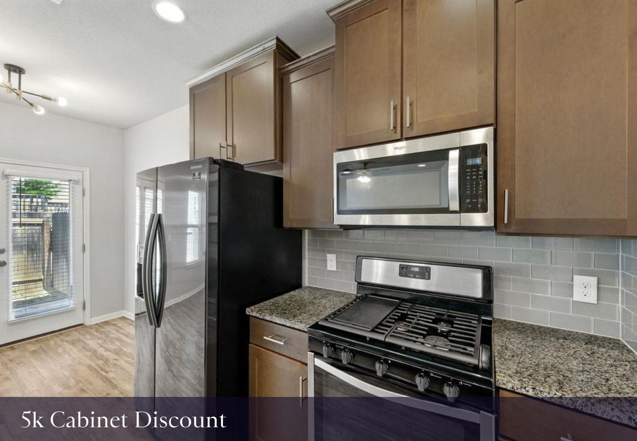 7202 Redding Dr, Austin, TX 78745