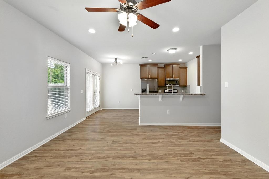 7202 Redding Dr, Austin, TX 78745