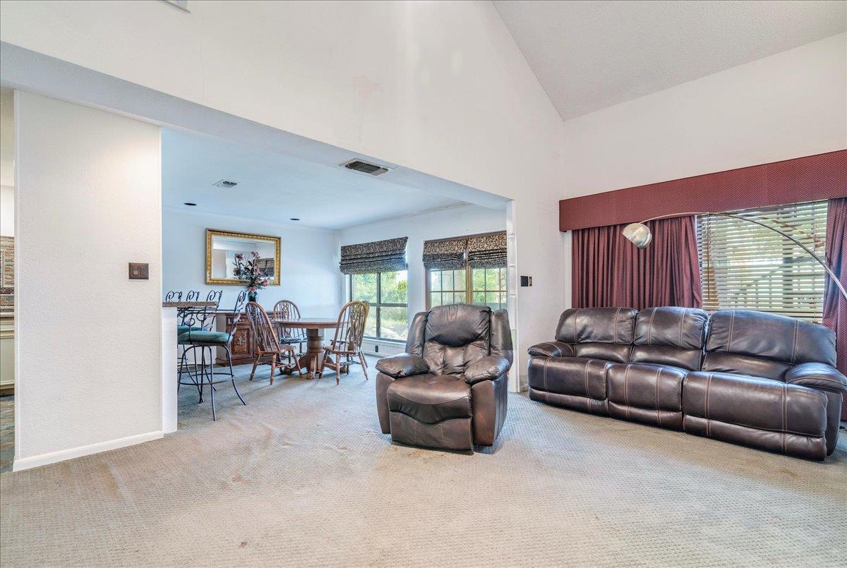 501 Highlands Blvd # 13, Horseshoe Bay, TX 78657