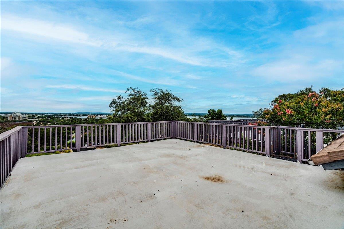 501 Highlands Blvd # 13, Horseshoe Bay, TX 78657