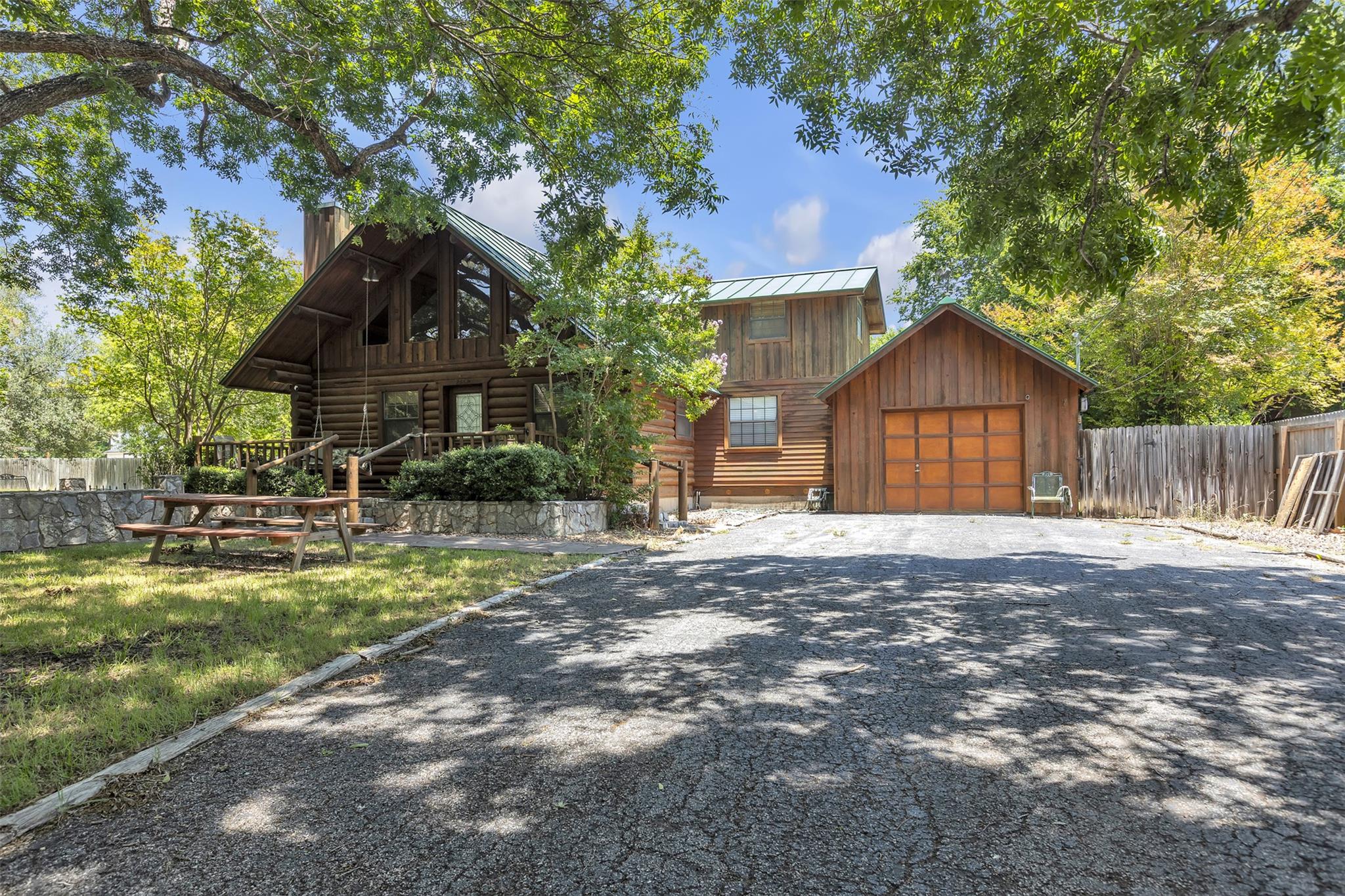 2662 Edgegrove, Canyon Lake, TX 78133