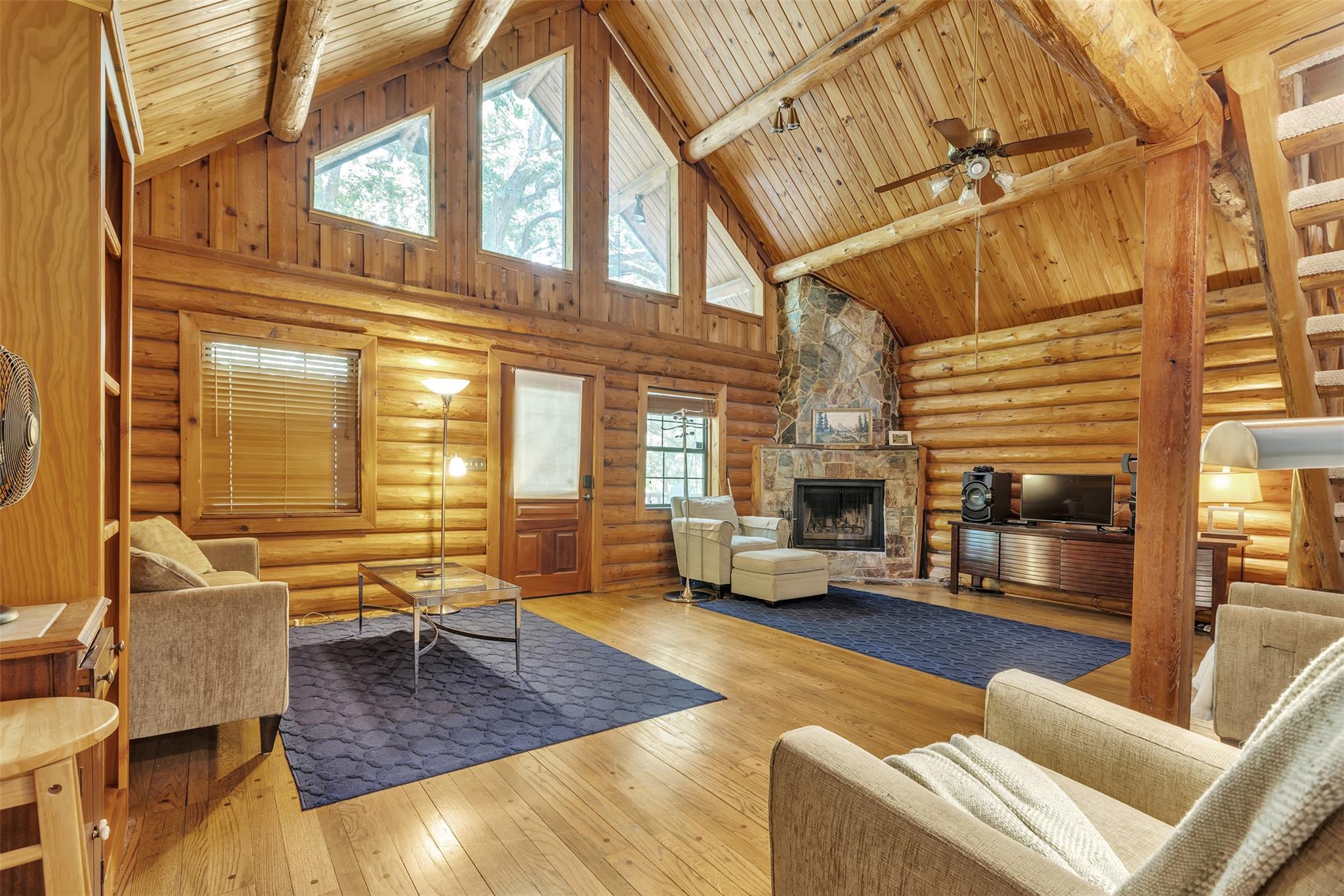 2662 Edgegrove, Canyon Lake, TX 78133