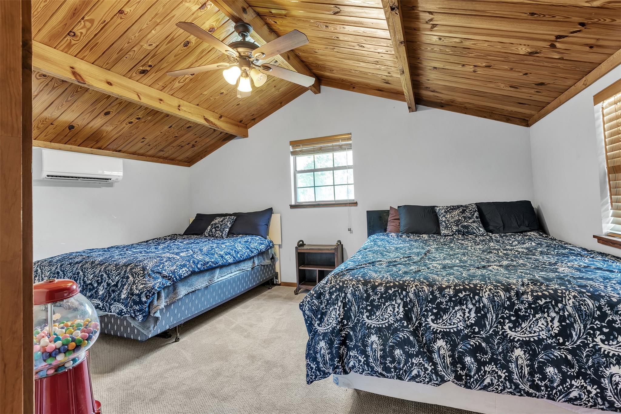 2662 Edgegrove, Canyon Lake, TX 78133