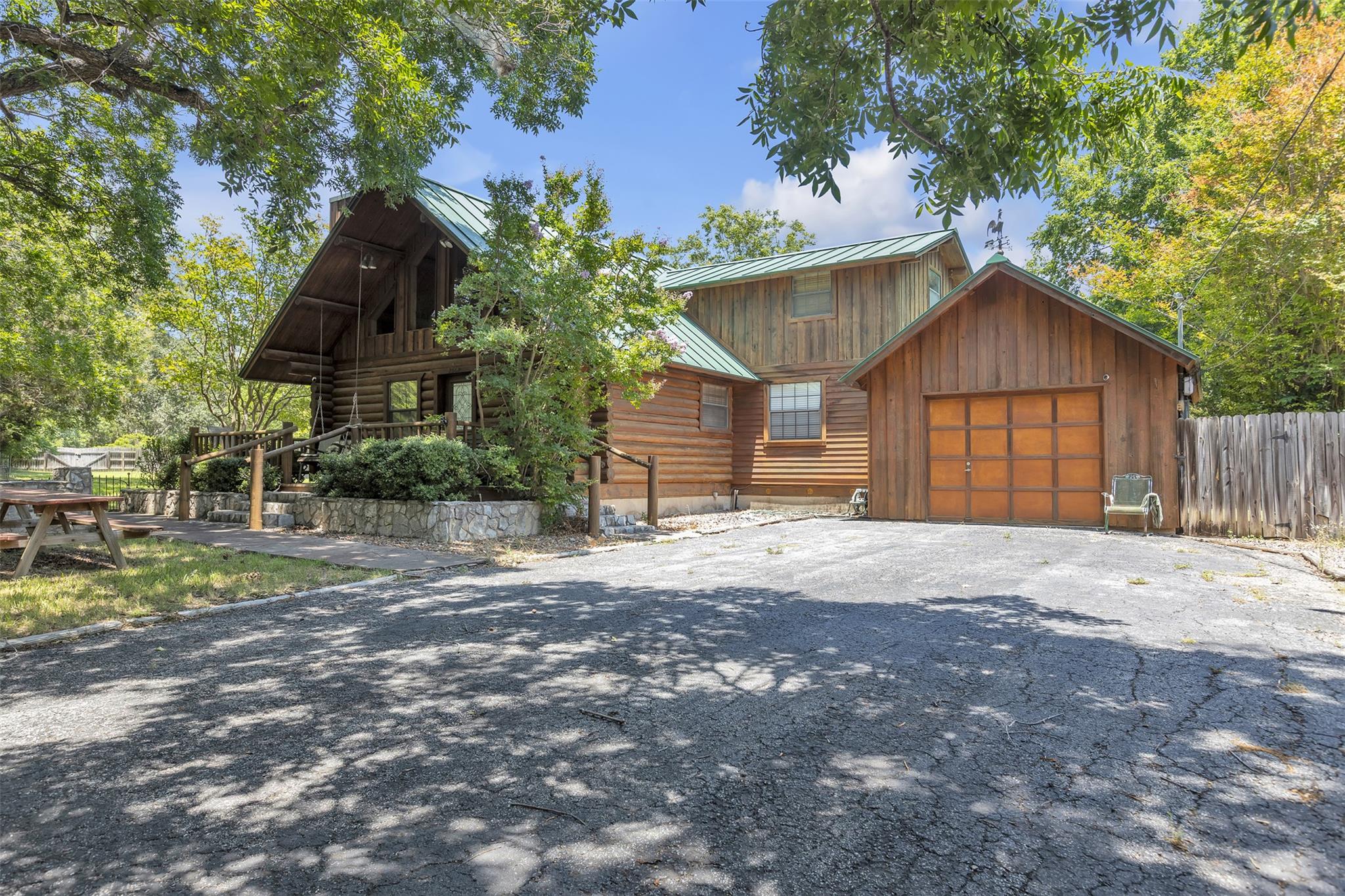 2662 Edgegrove, Canyon Lake, TX 78133