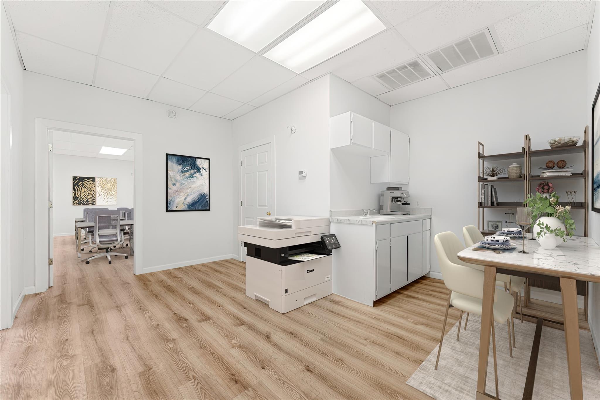 13091 Pond Springs Rd # 150, Austin, TX 78729