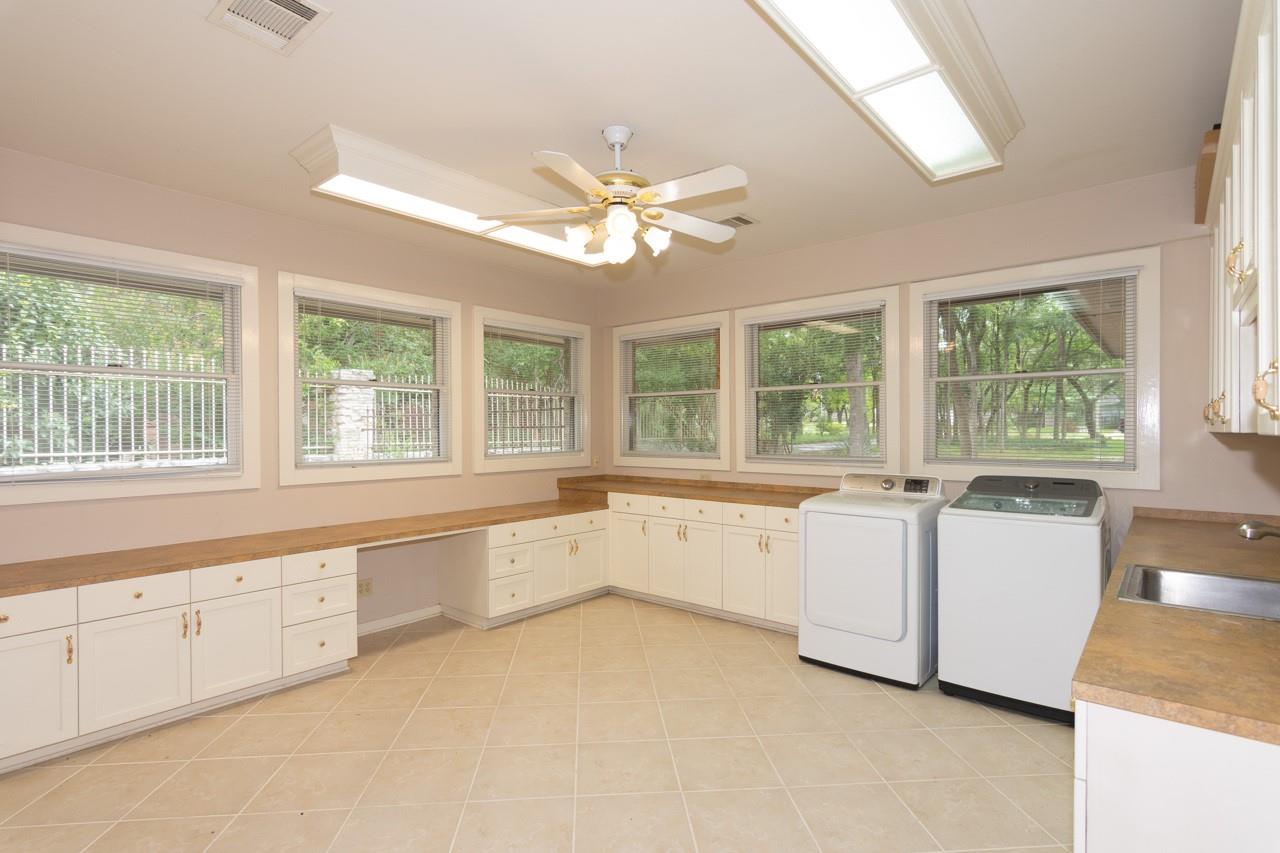 1404 Pearl Cv, Round Rock, TX 78681