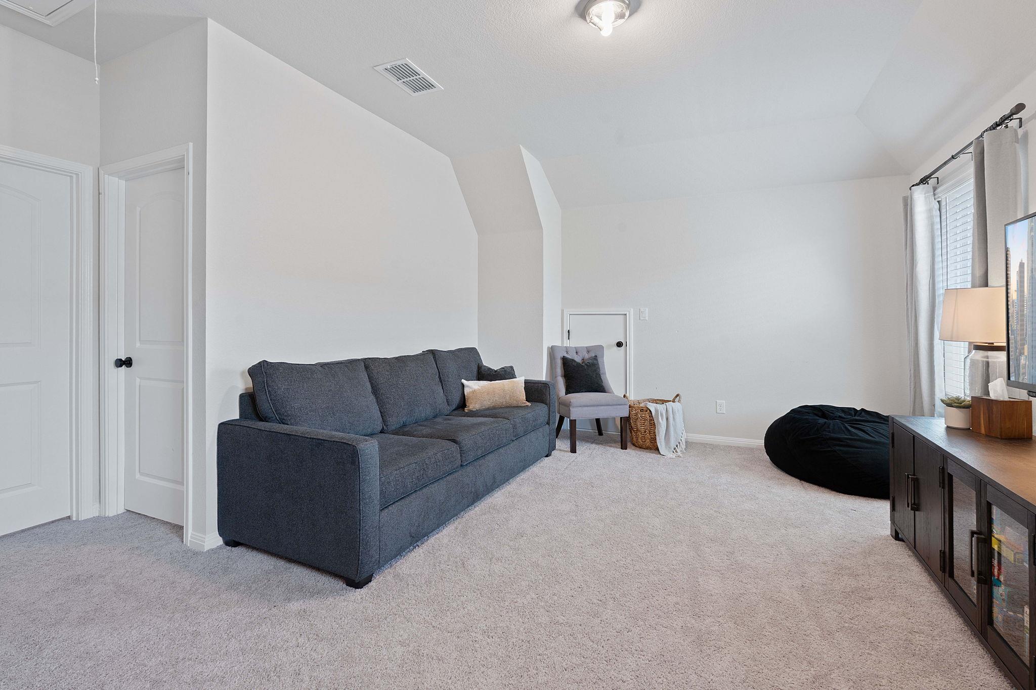 179 Kings Canyon Dr, Dripping Springs, TX 78620