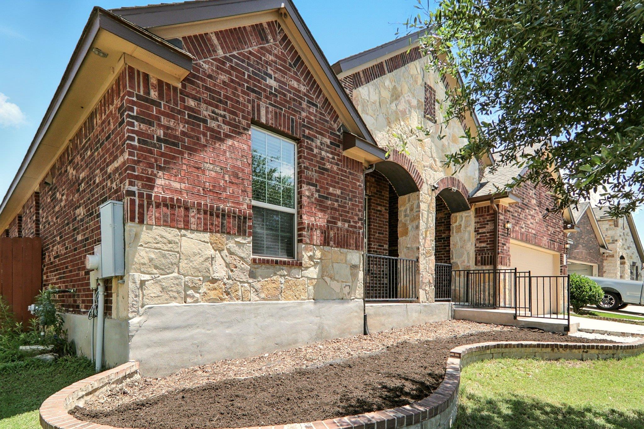 2516 Silver Fern Ln, Pflugerville, TX 78660