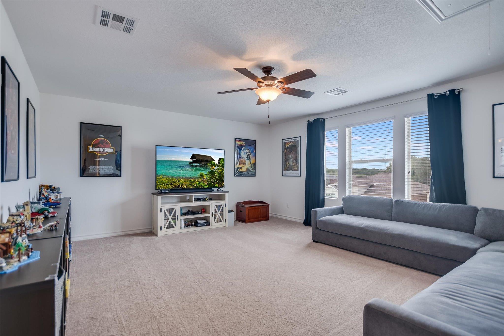 229 Mary Max Cir, San Marcos, TX 78666