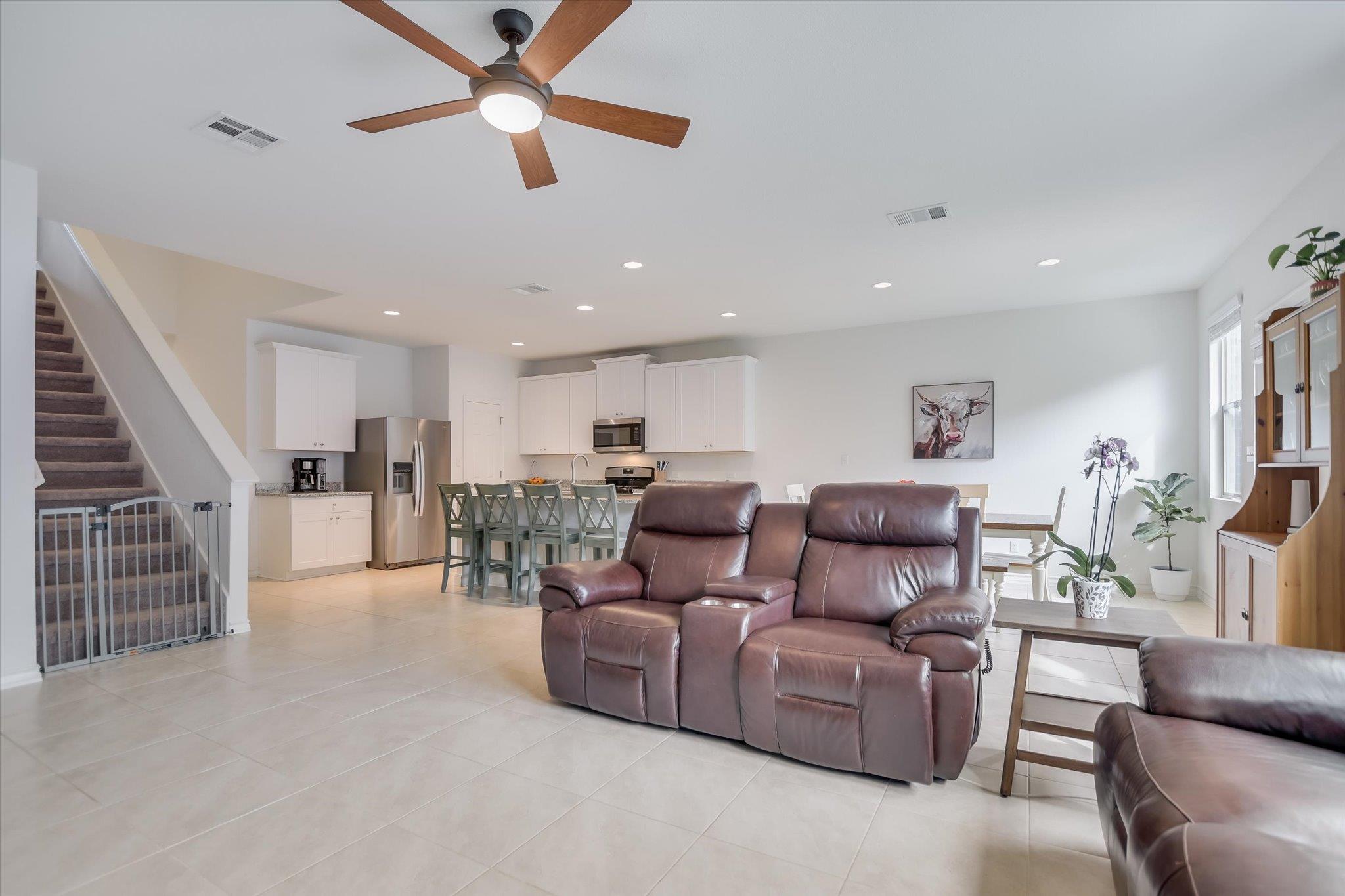 229 Mary Max Cir, San Marcos, TX 78666