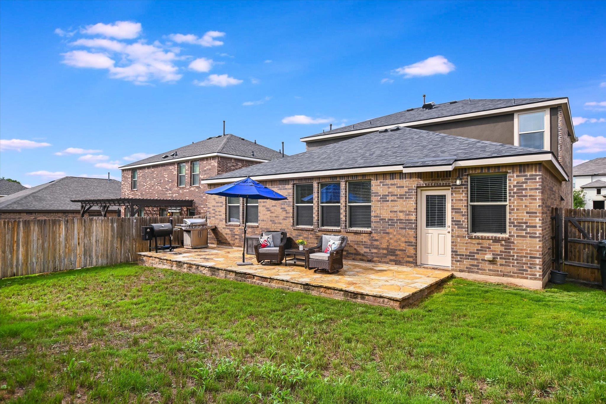 229 Mary Max Cir, San Marcos, TX 78666