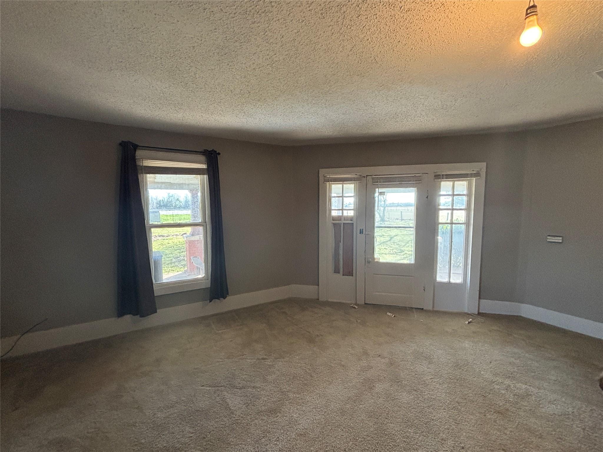 Smithville, TX 78957