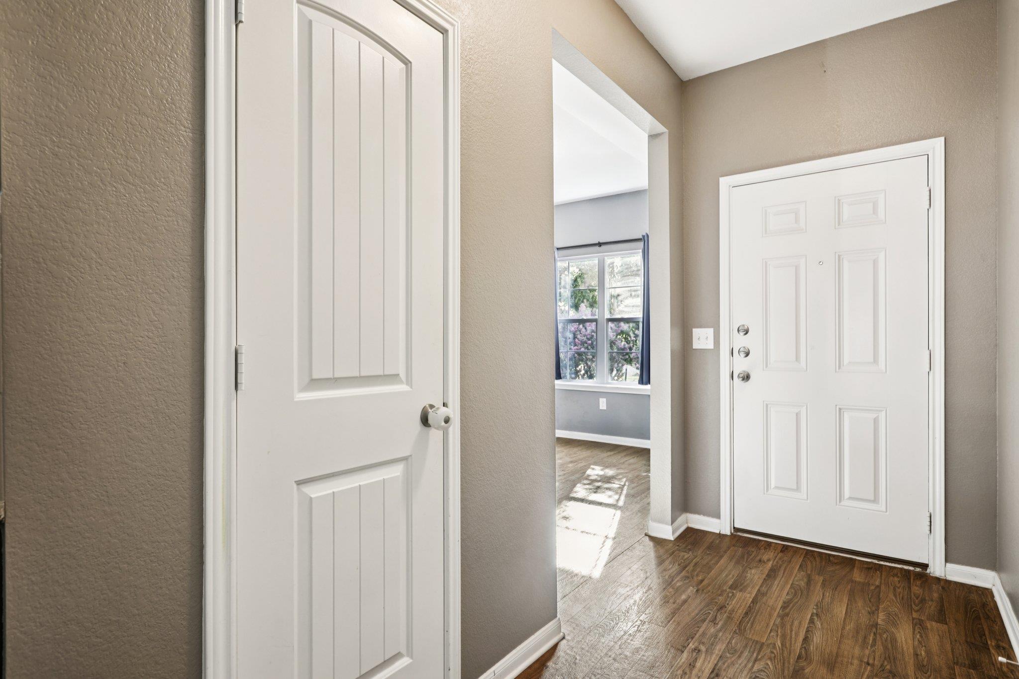 805 Red Tails Dr, Austin, TX 78725