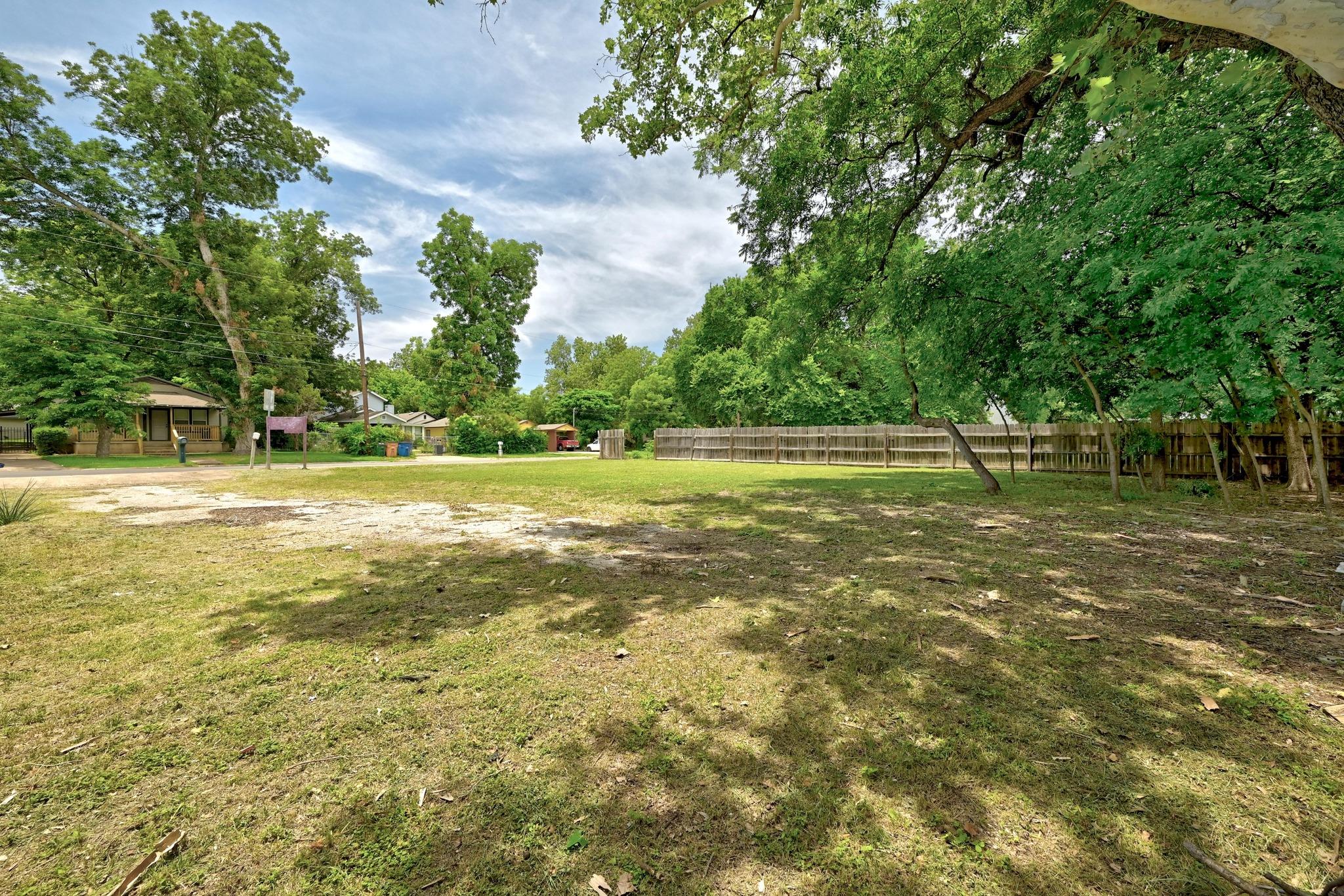 504 W Elliott St, Austin, TX 78753