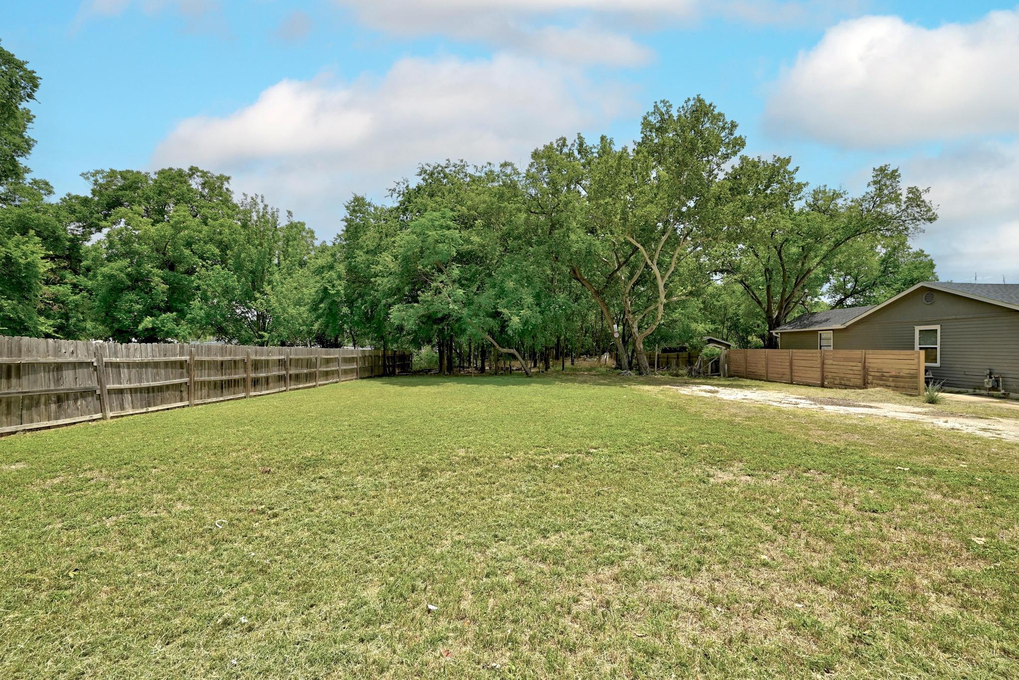 504 W Elliott St, Austin, TX 78753