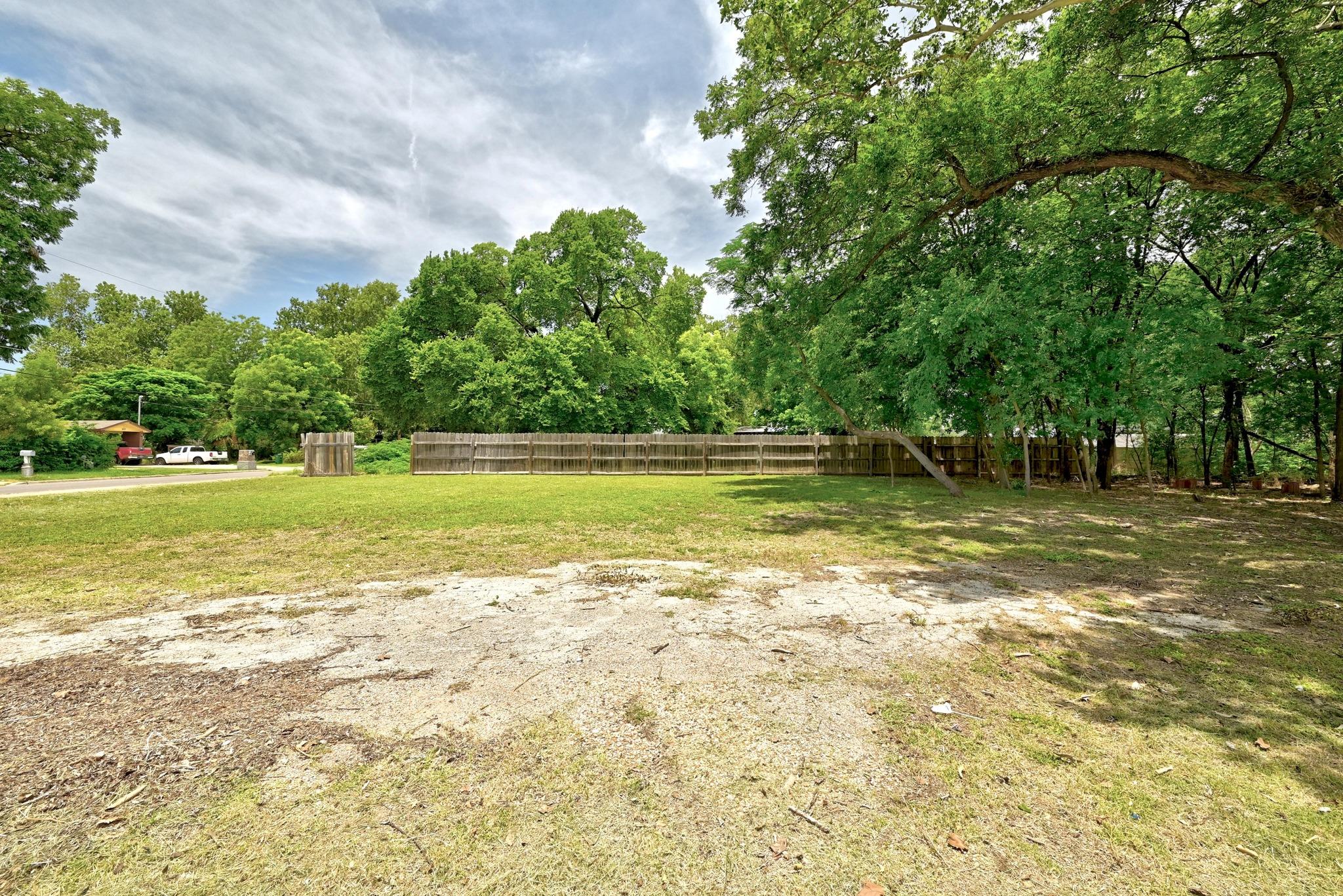 504 W Elliott St, Austin, TX 78753