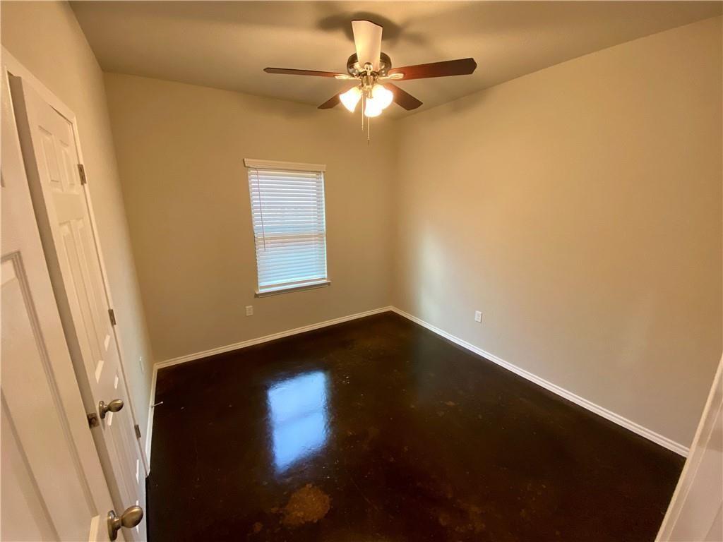 1507 Lucille St, Seguin, TX 78155