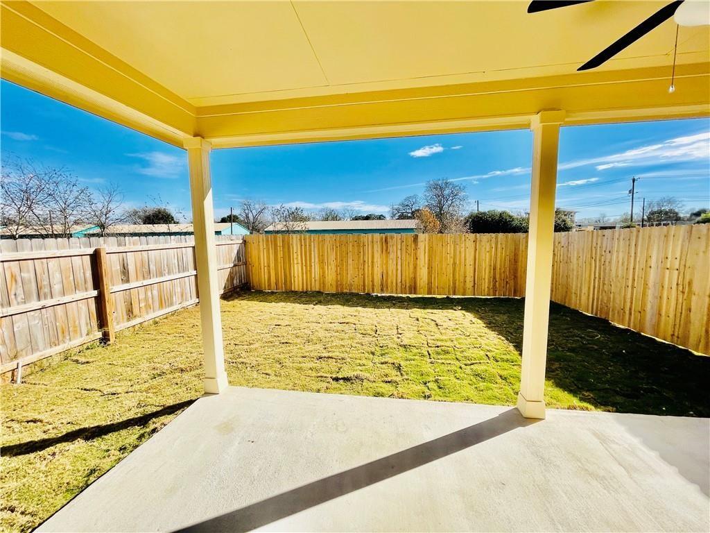 1507 Lucille St, Seguin, TX 78155