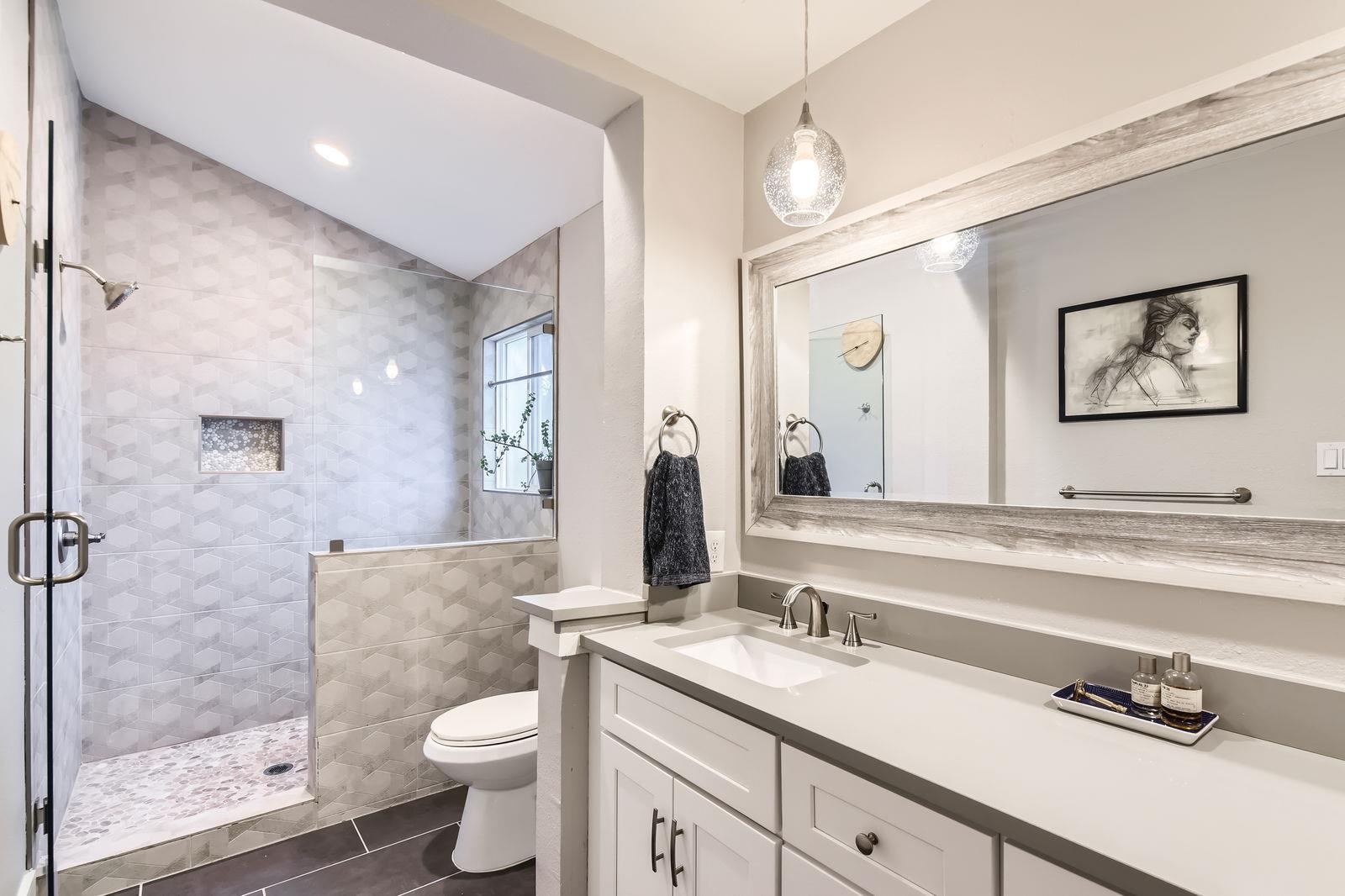 7702 Kincheon Ct, Austin, TX 78749