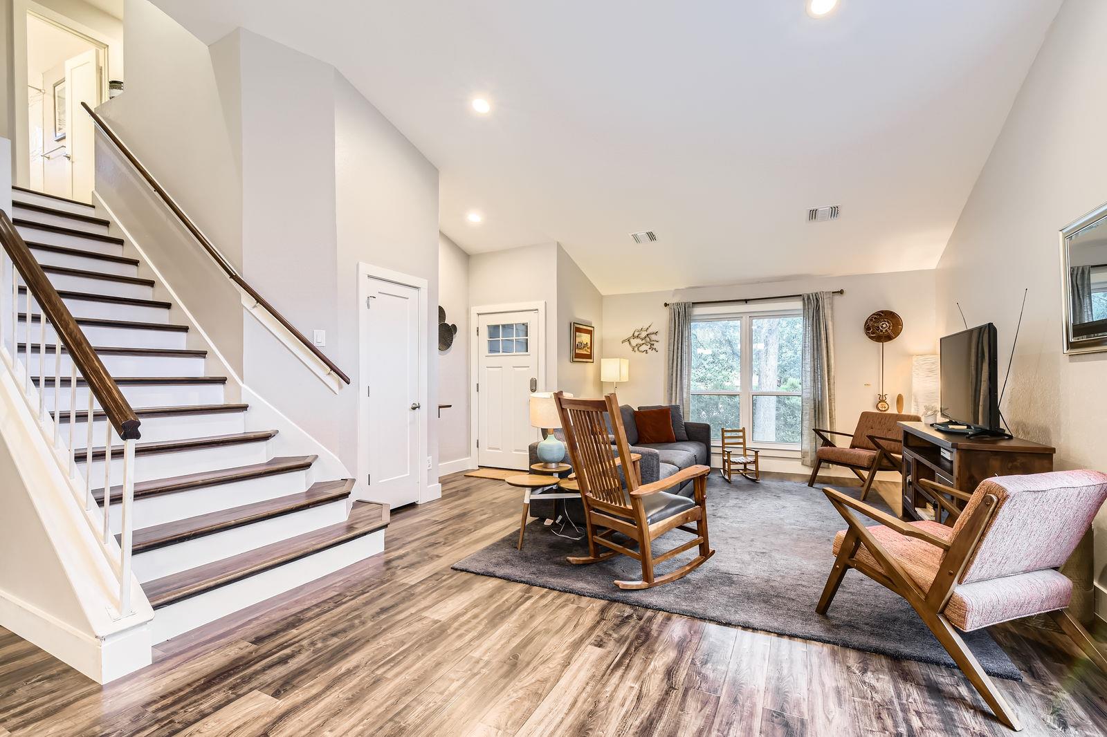 7702 Kincheon Ct, Austin, TX 78749