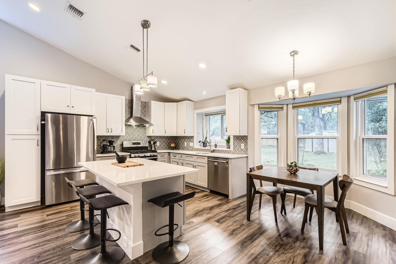 7702 Kincheon Ct, Austin, TX 78749