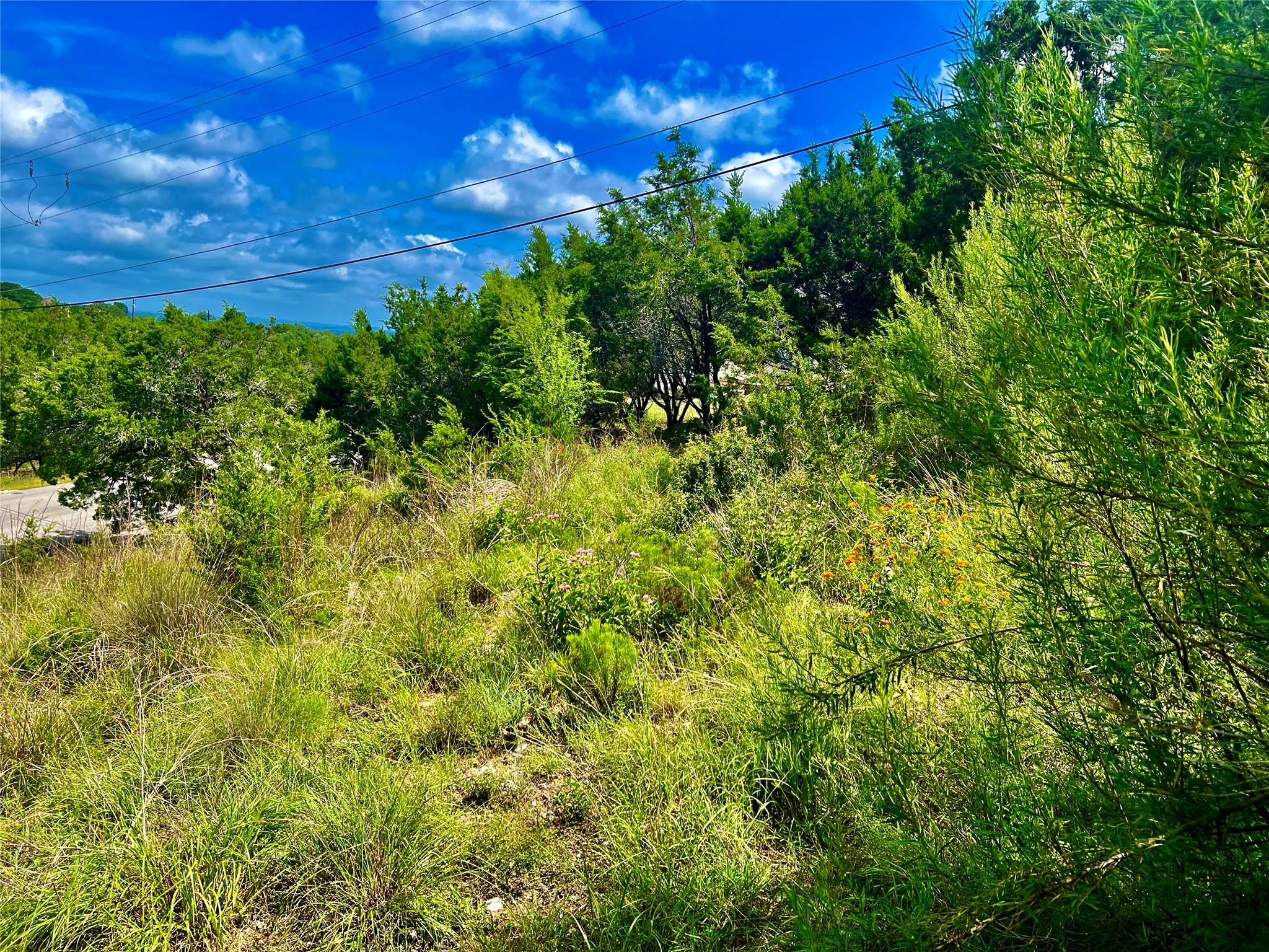 512 HIGHLANDER St, Lakeway, TX 78734