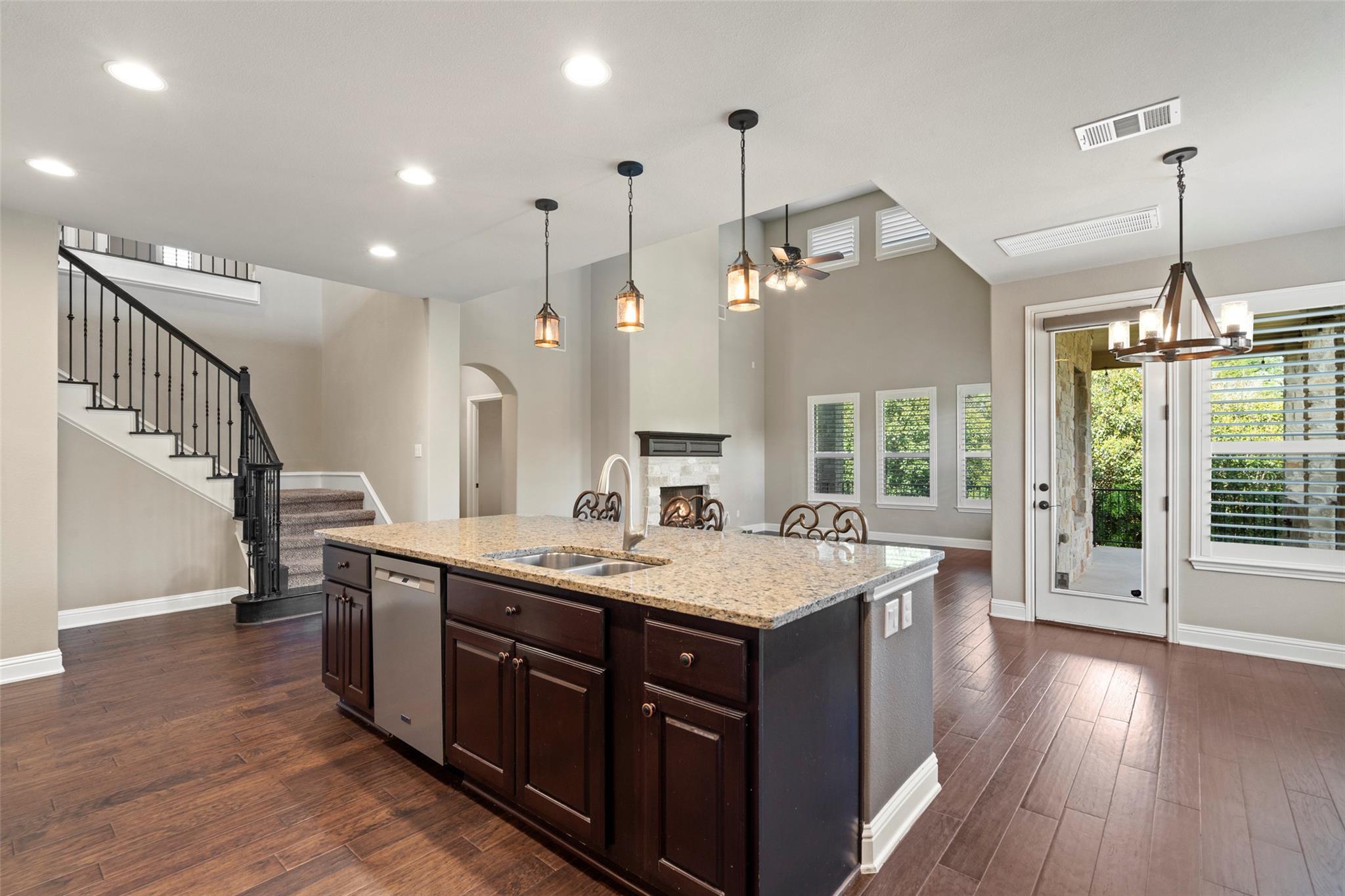 507 Wester Ross Ln, Lakeway, TX 78738