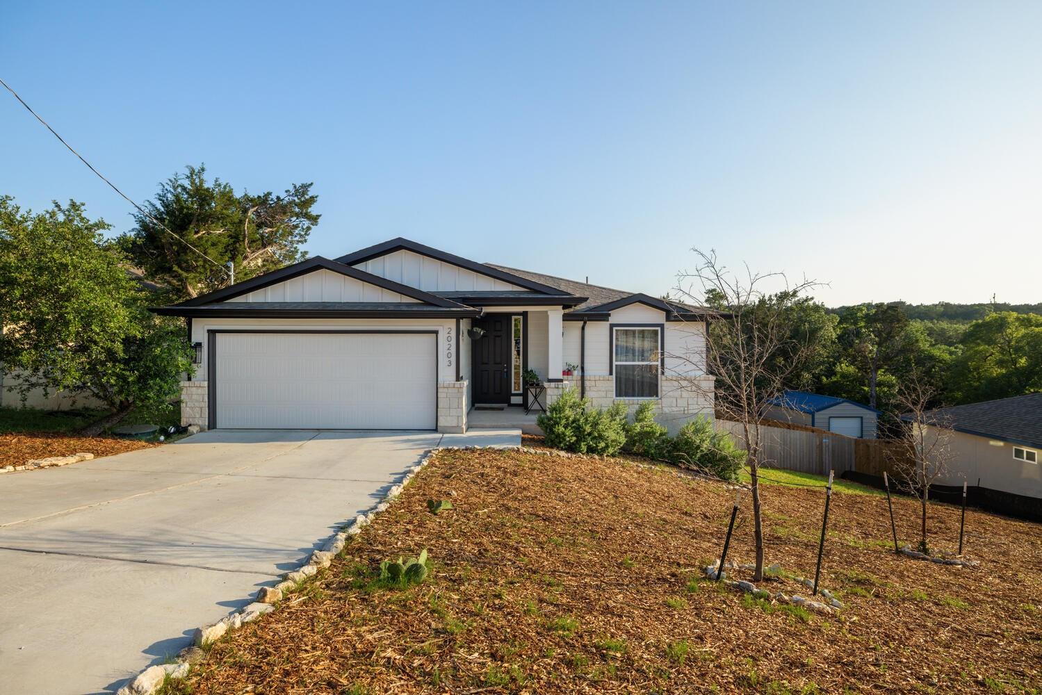 20203 Lincoln Cv, Lago Vista, TX 78645